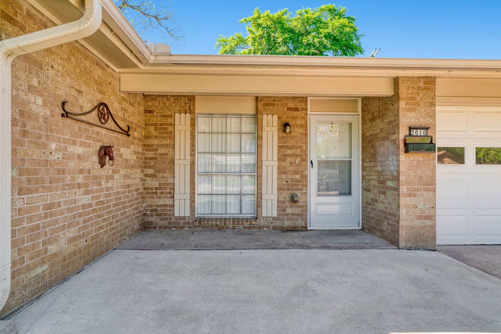2010 Kyle Drive Paris TX 75460