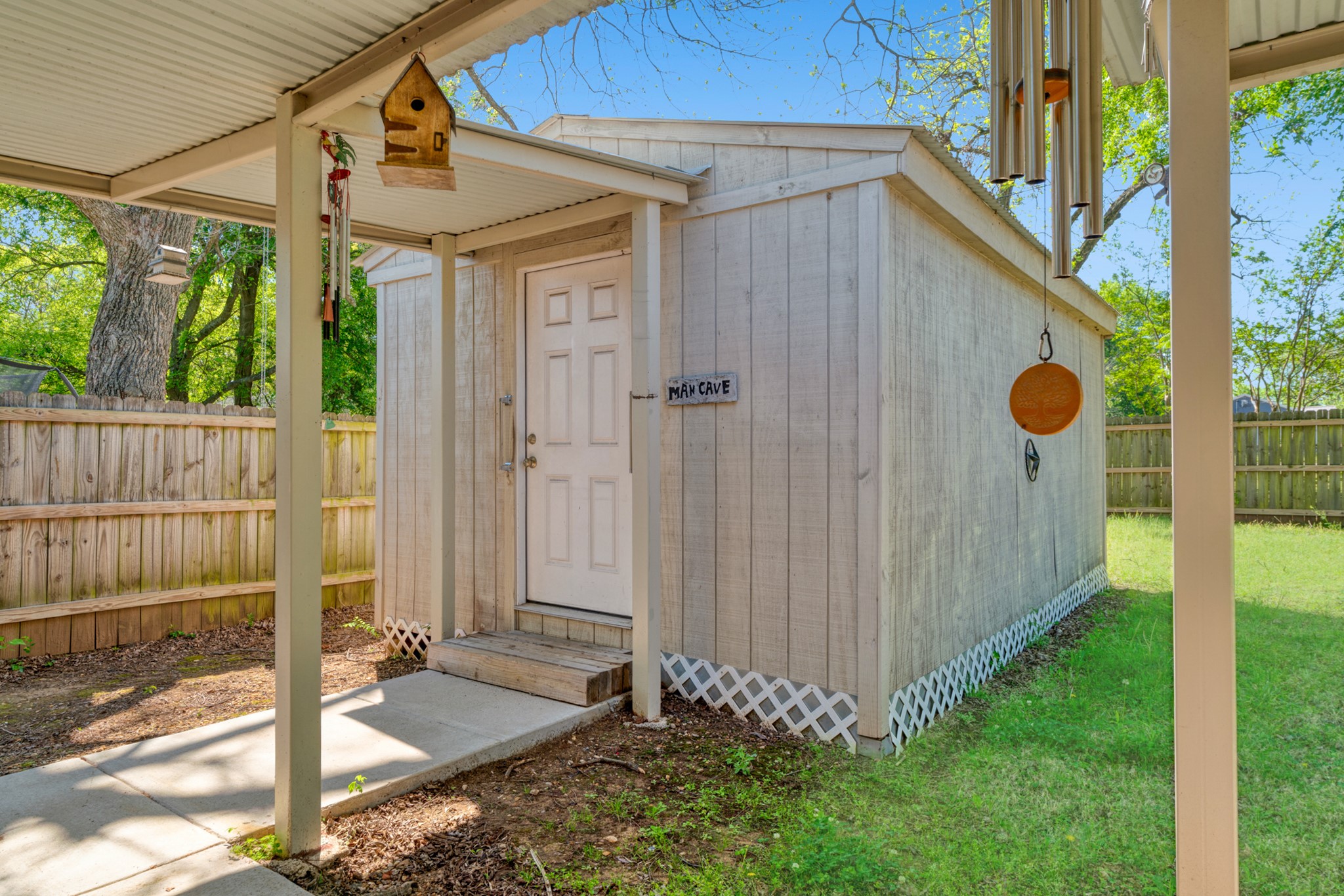 2010 Kyle Drive Paris TX 75460