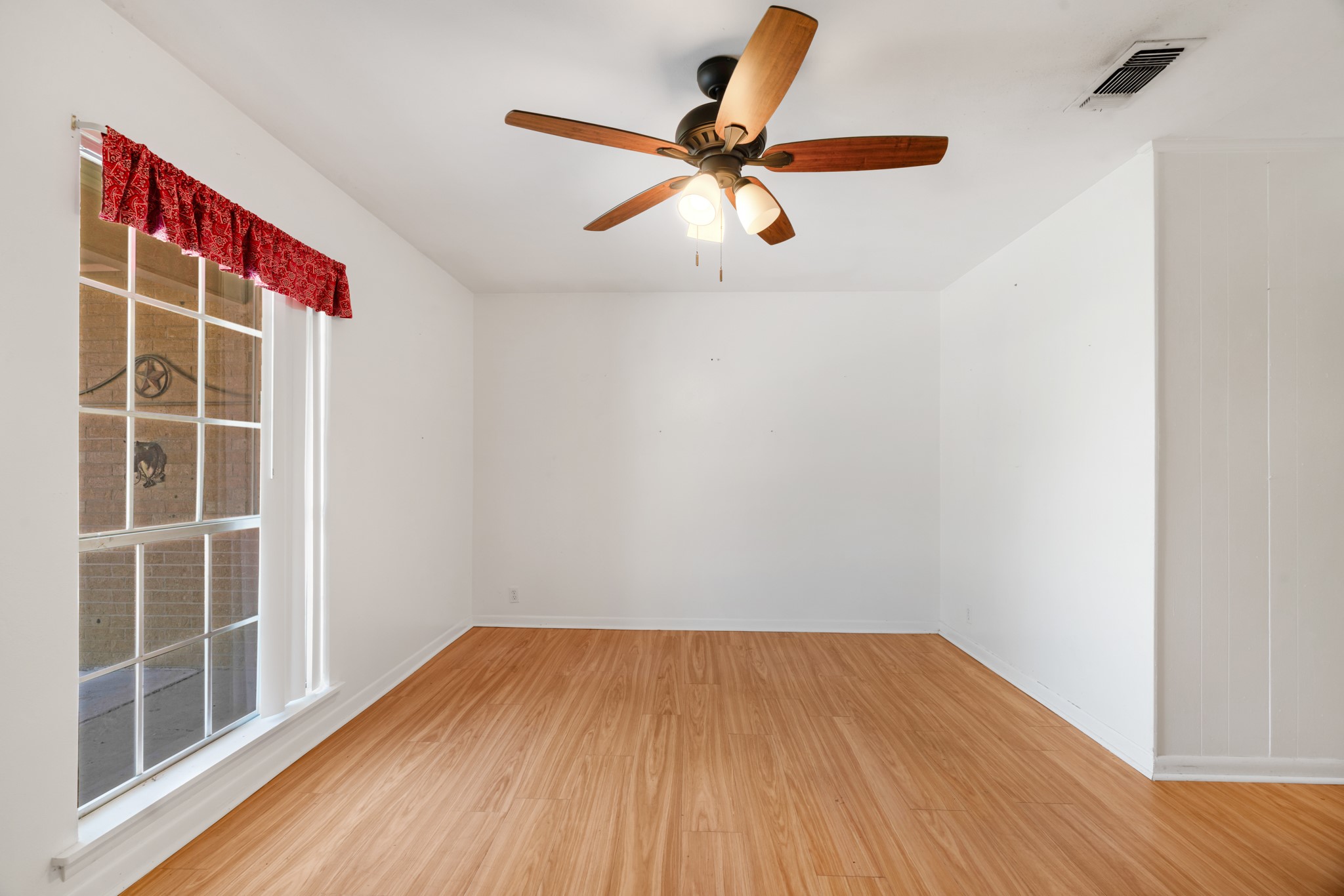 2010 Kyle Drive Paris TX 75460