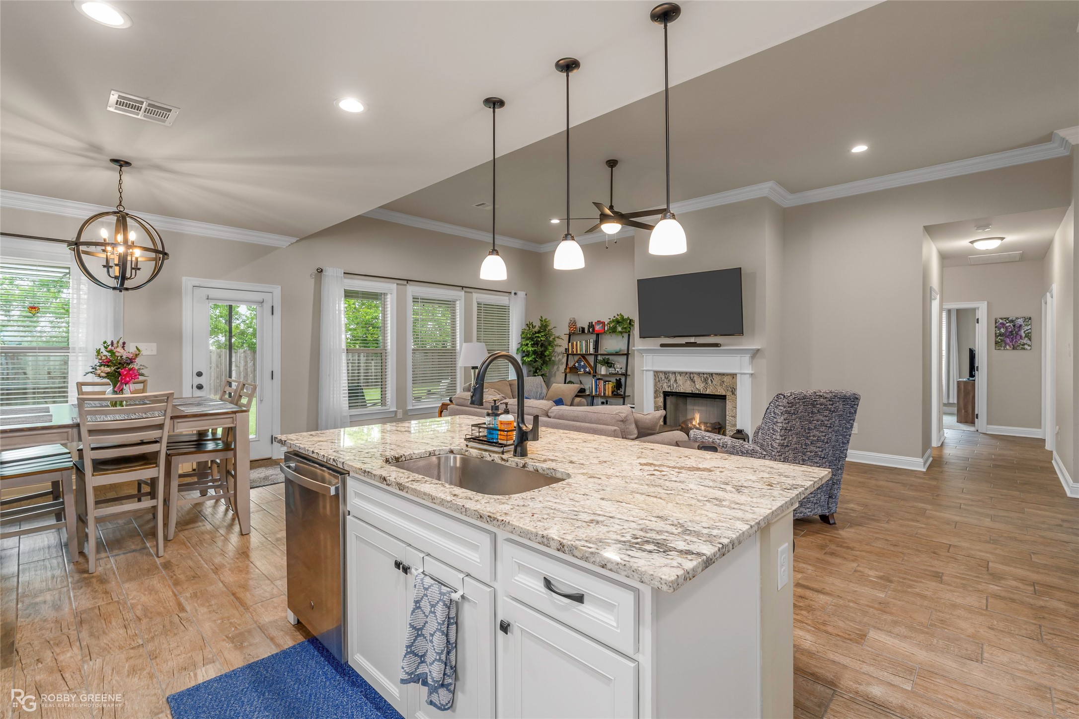 122 Brimestone Loop Benton LA 71006
