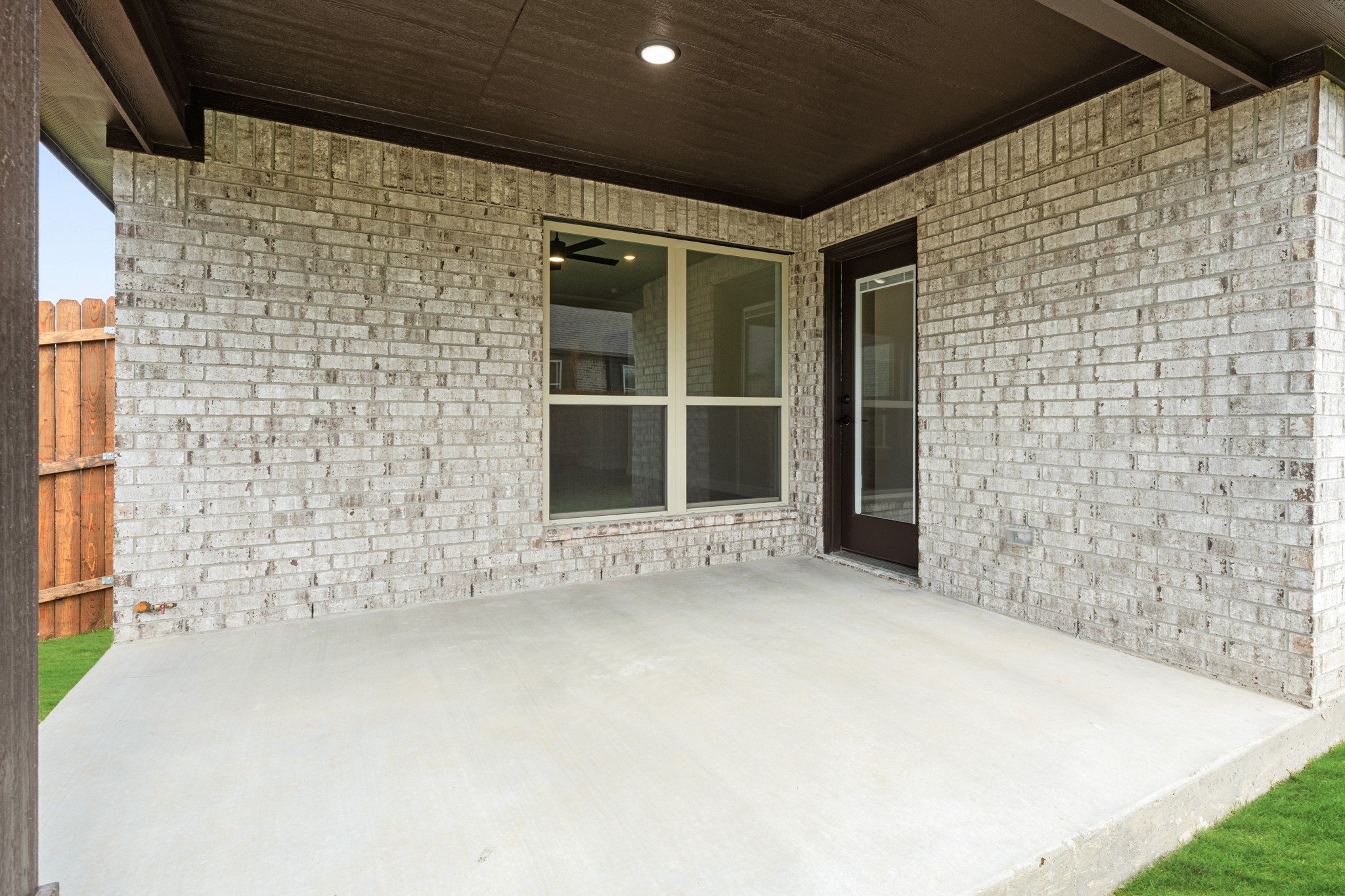 210 Shawnee Trail Alvarado TX 76009