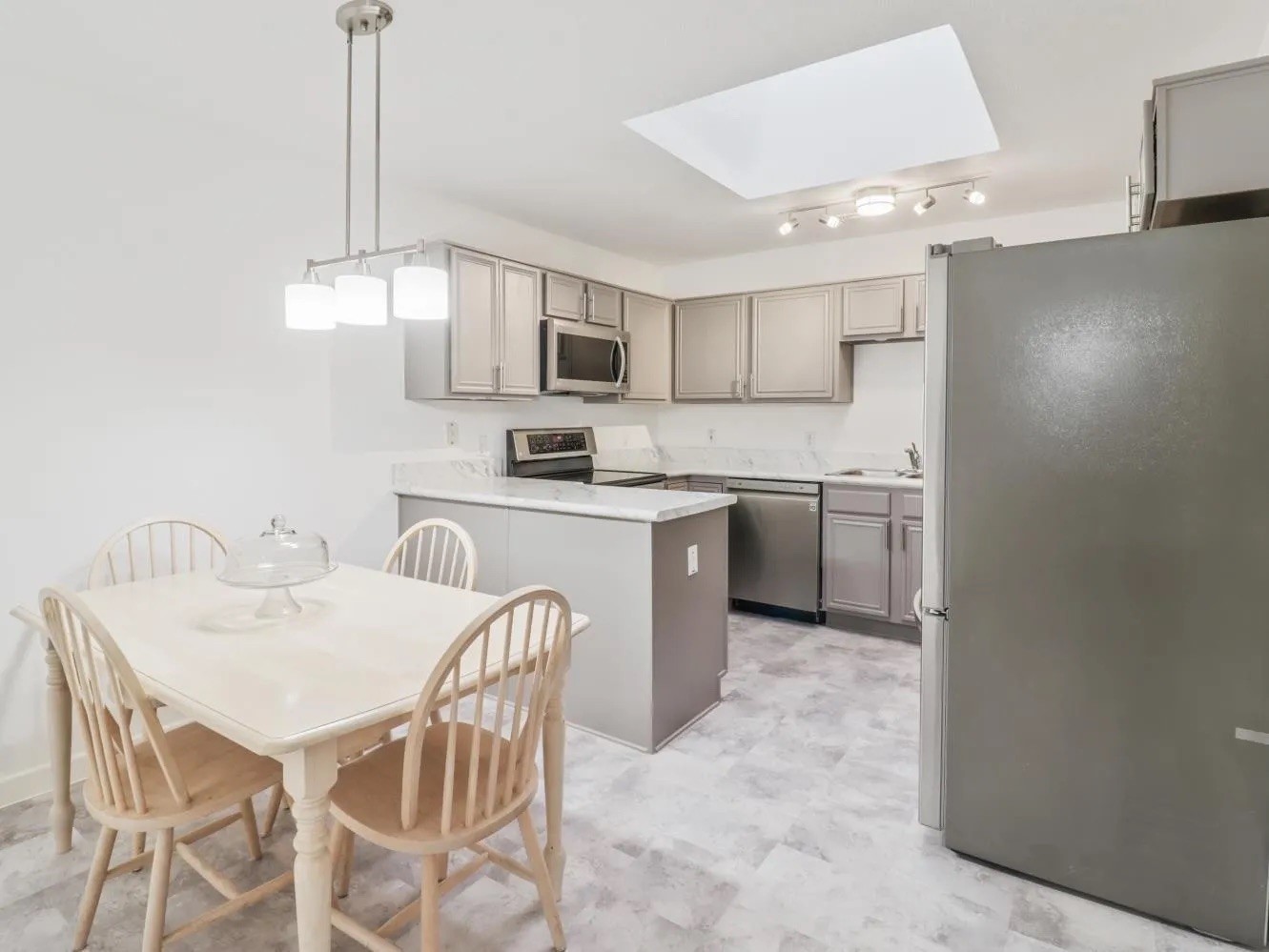 9403 Crimnson Dallas TX 75217