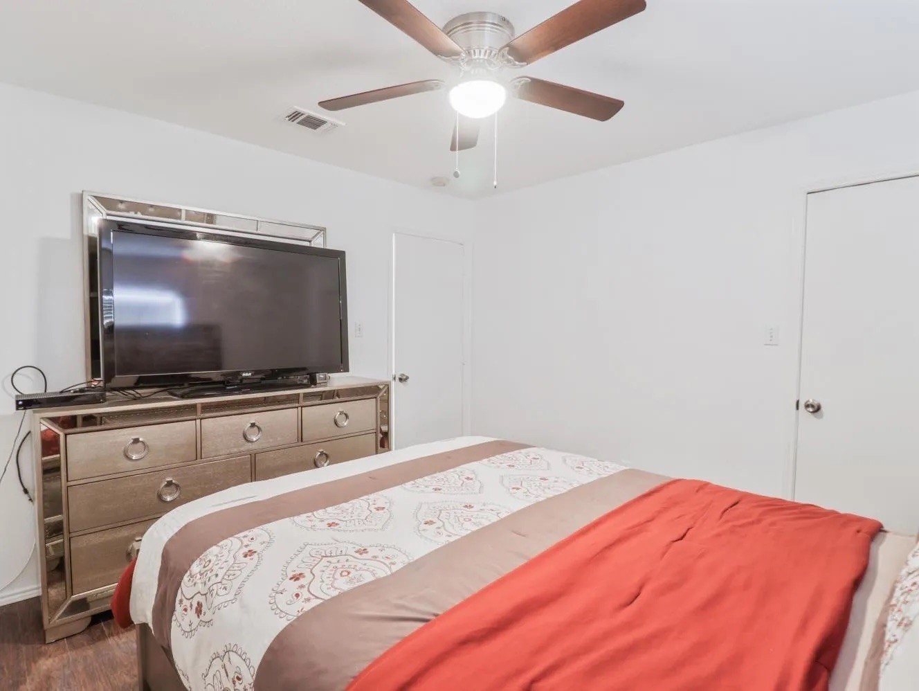 9403 Crimnson Dallas TX 75217