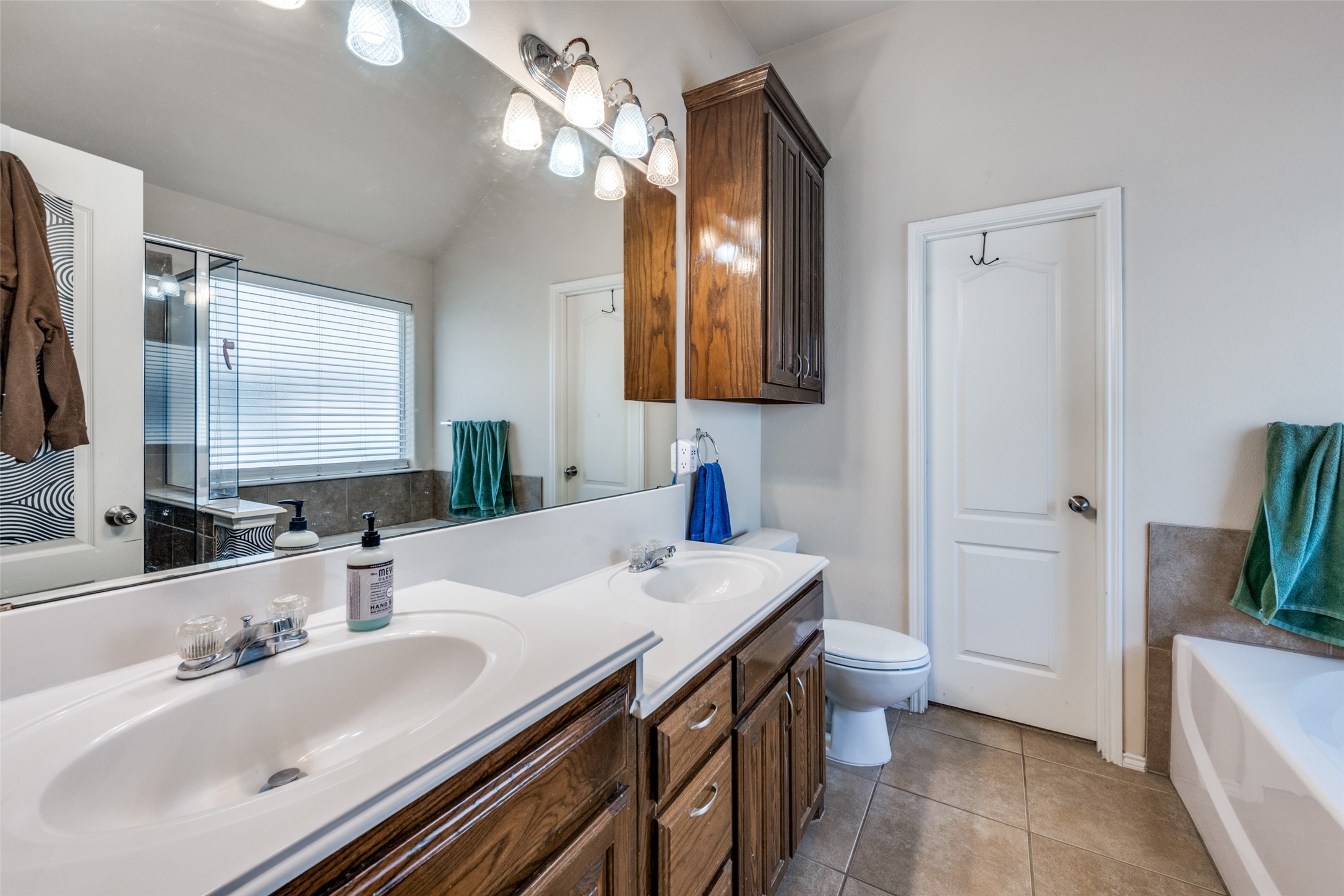 8233 Edgepoint Trail Fort Worth TX 76053