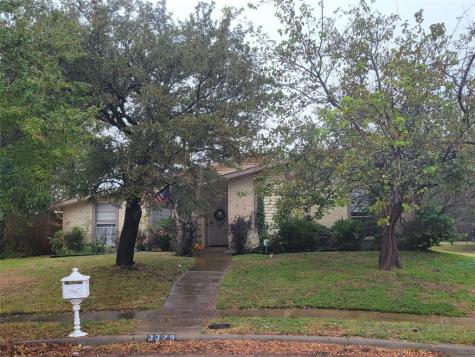 3329 S Edelweiss Drive Grand Prairie TX 75052