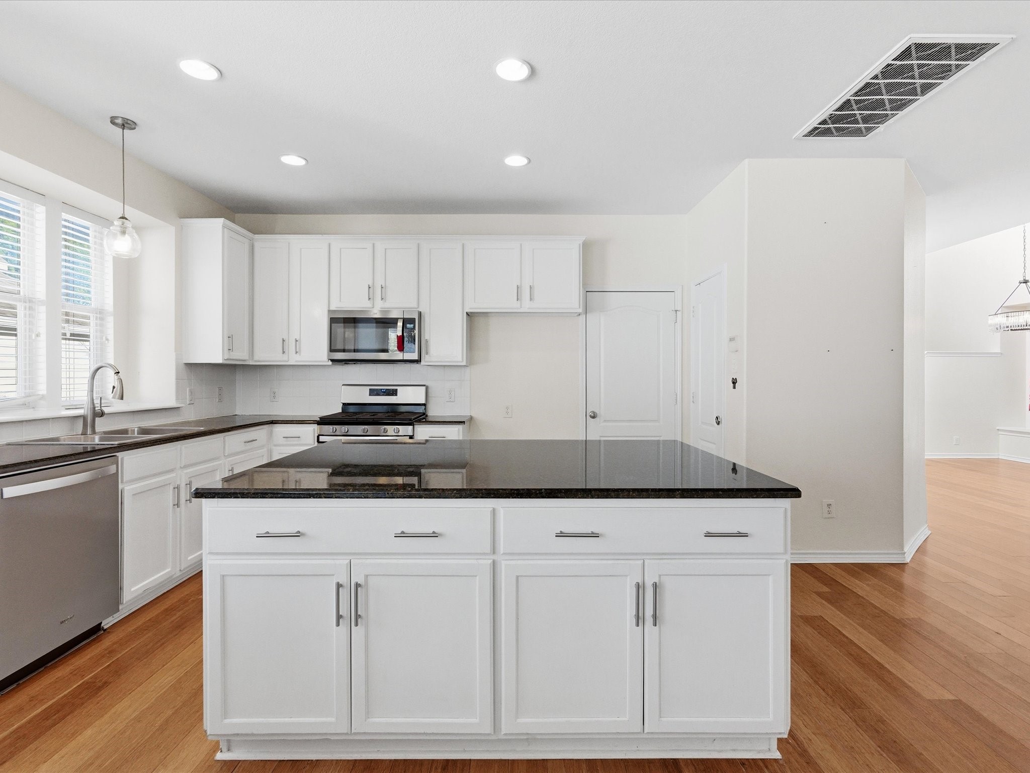 1410 Carriage Lane Savannah TX 76227