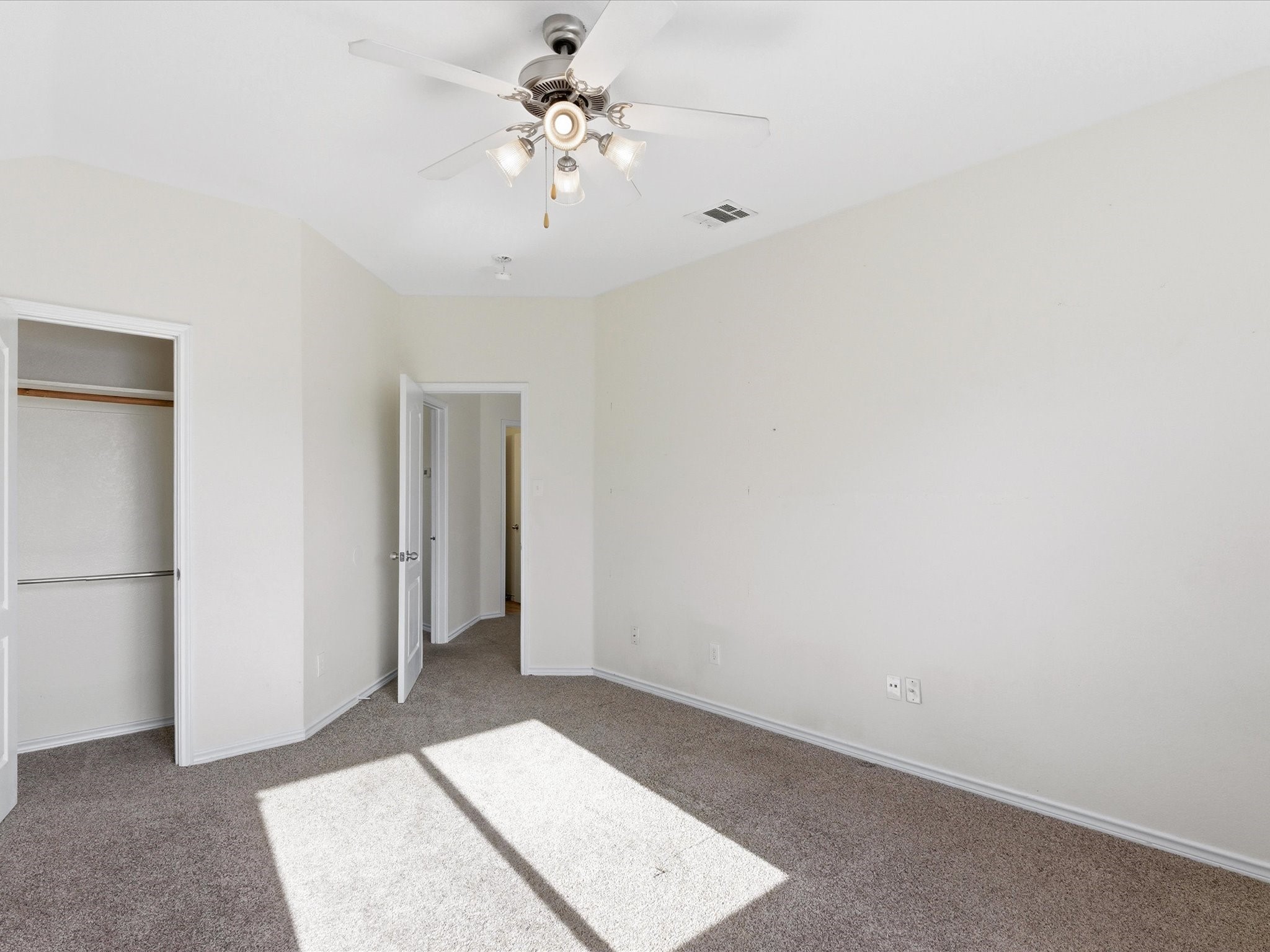 1410 Carriage Lane Savannah TX 76227