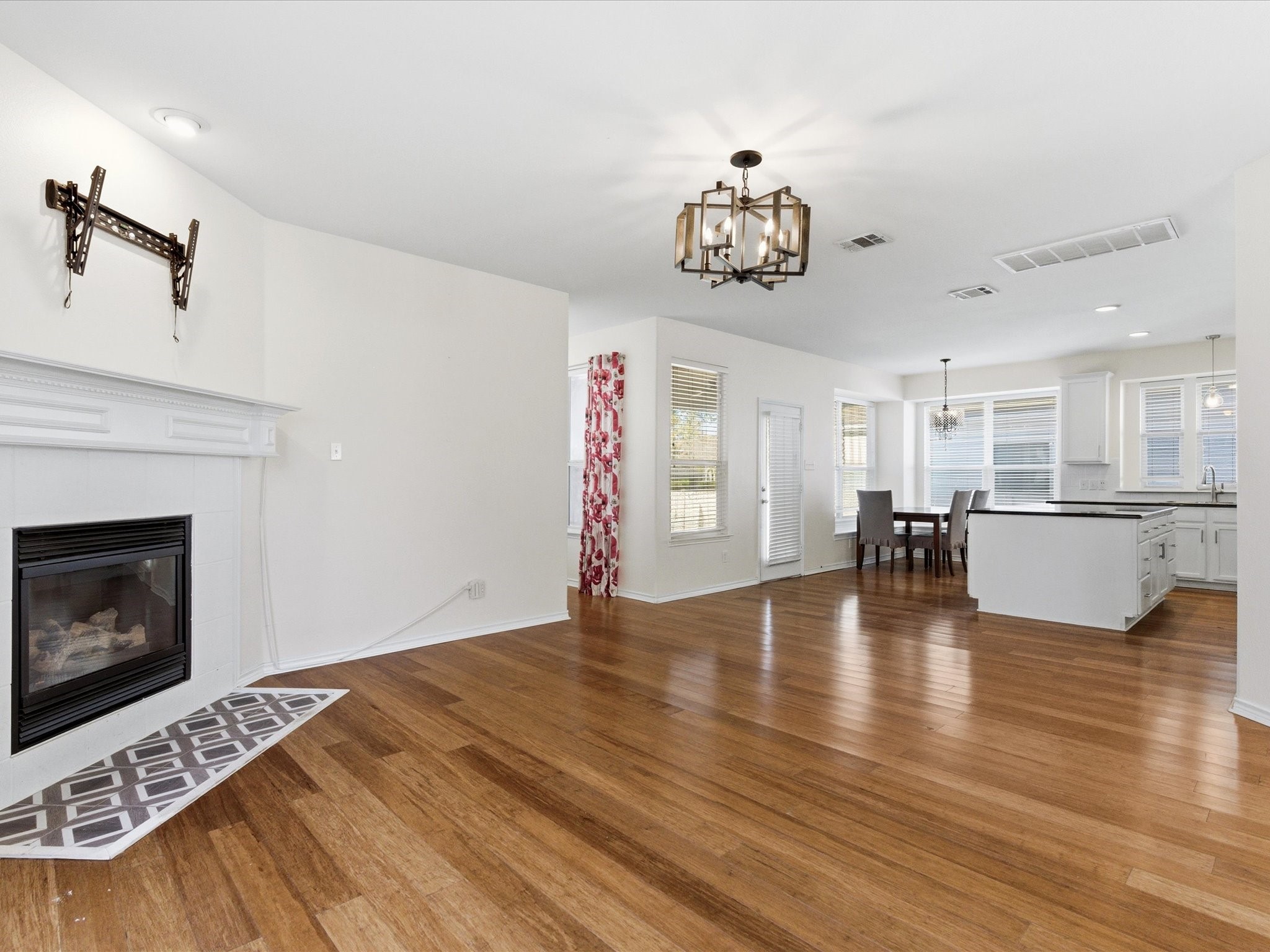 1410 Carriage Lane Savannah TX 76227