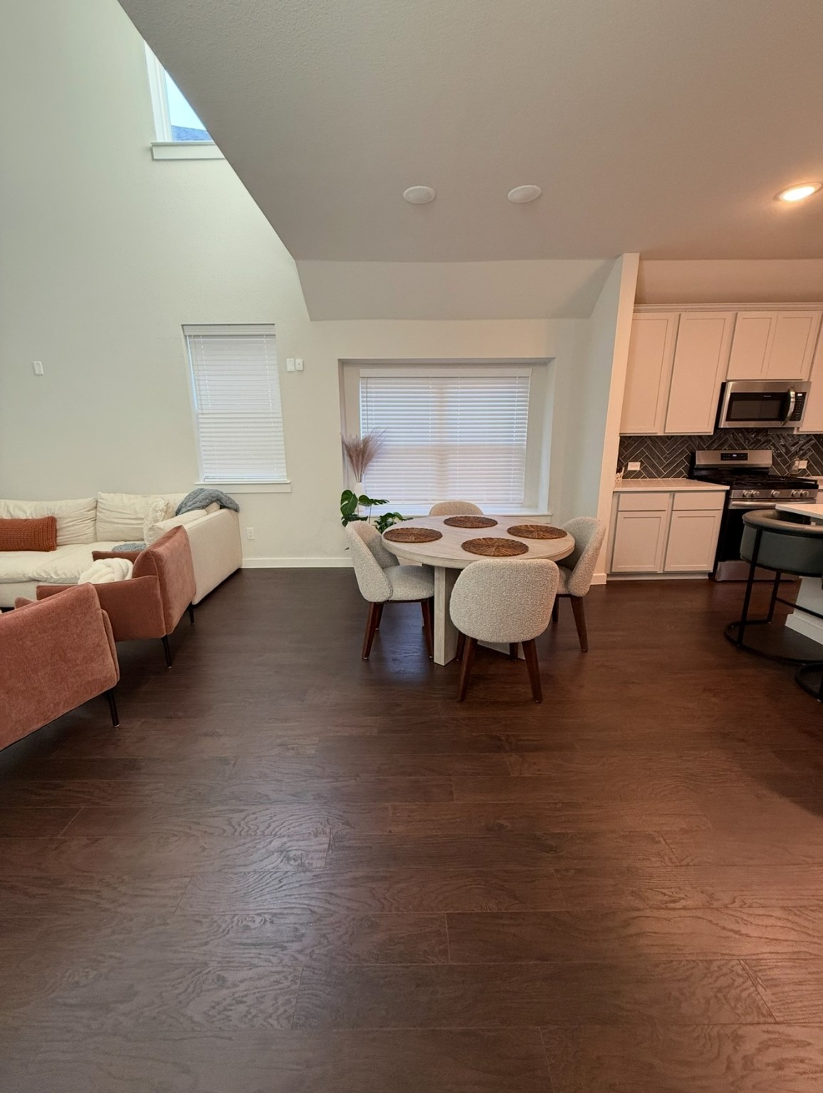 2041 Belvedere Street Garland TX 75041