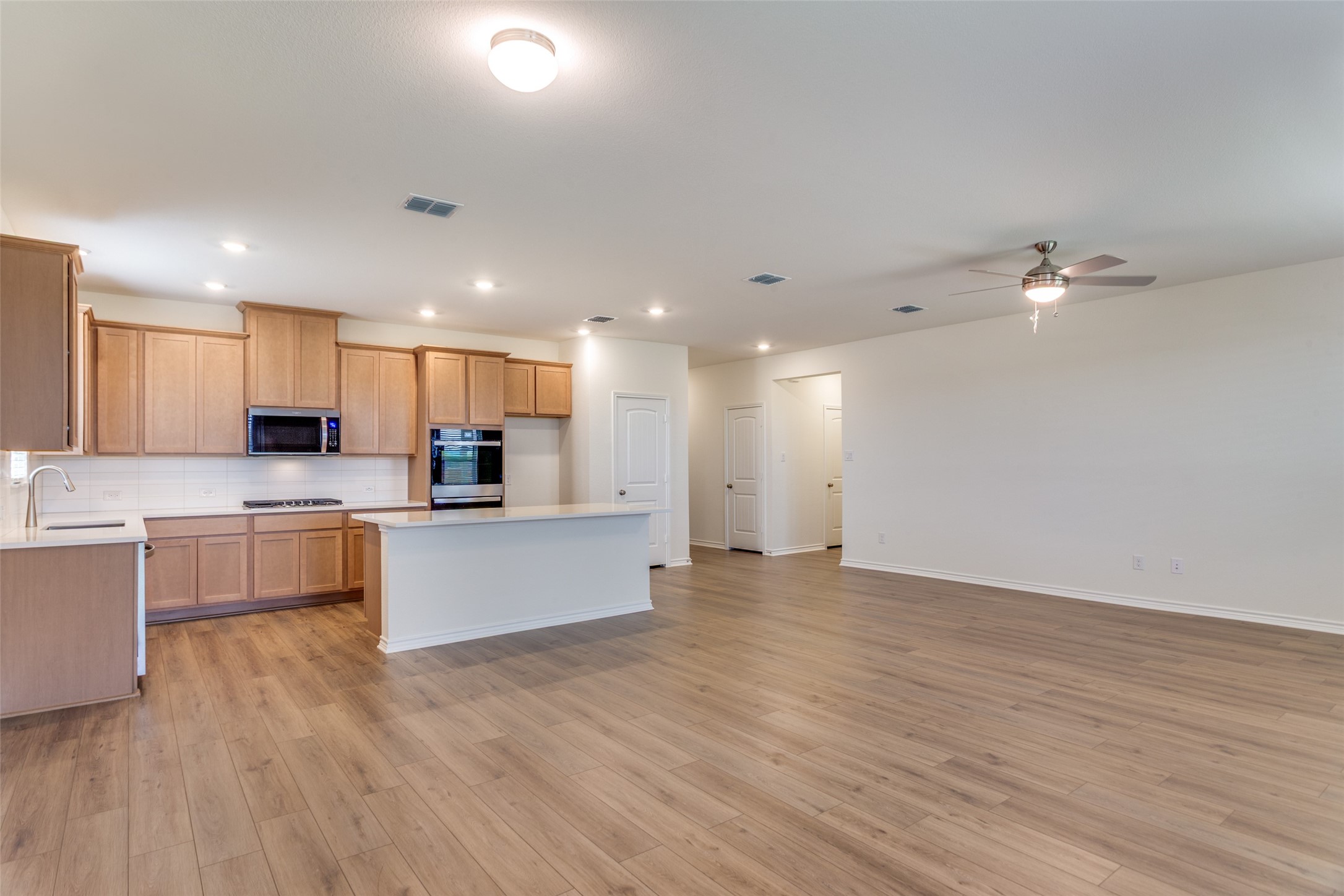 649 Fallbrook Drive Aledo TX 76008