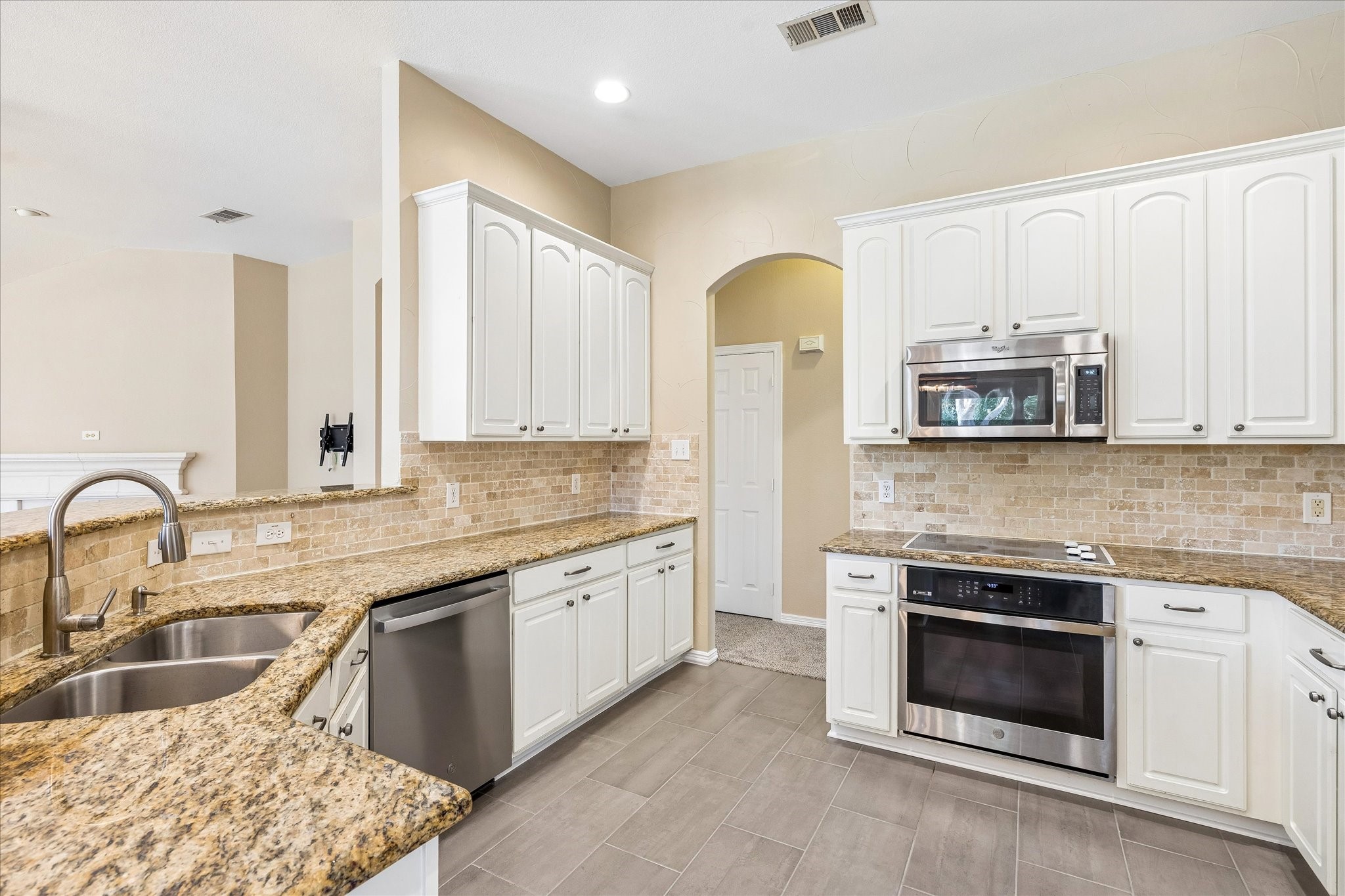 1204 Wildflower Lane Flower Mound TX 75028
