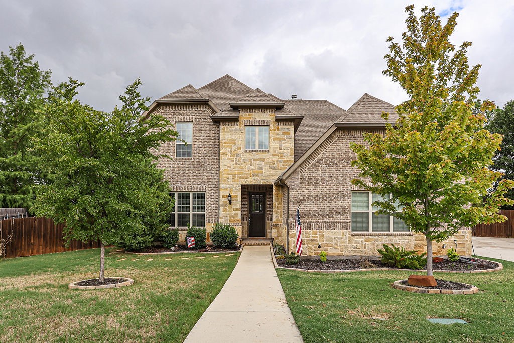 912 Canvasback Court Euless TX 76039