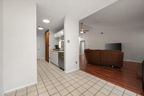 4212 Glen Pines Drive Arlington TX 76016