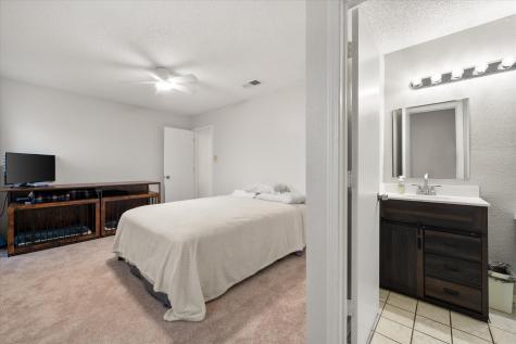 4212 Glen Pines Drive Arlington TX 76016