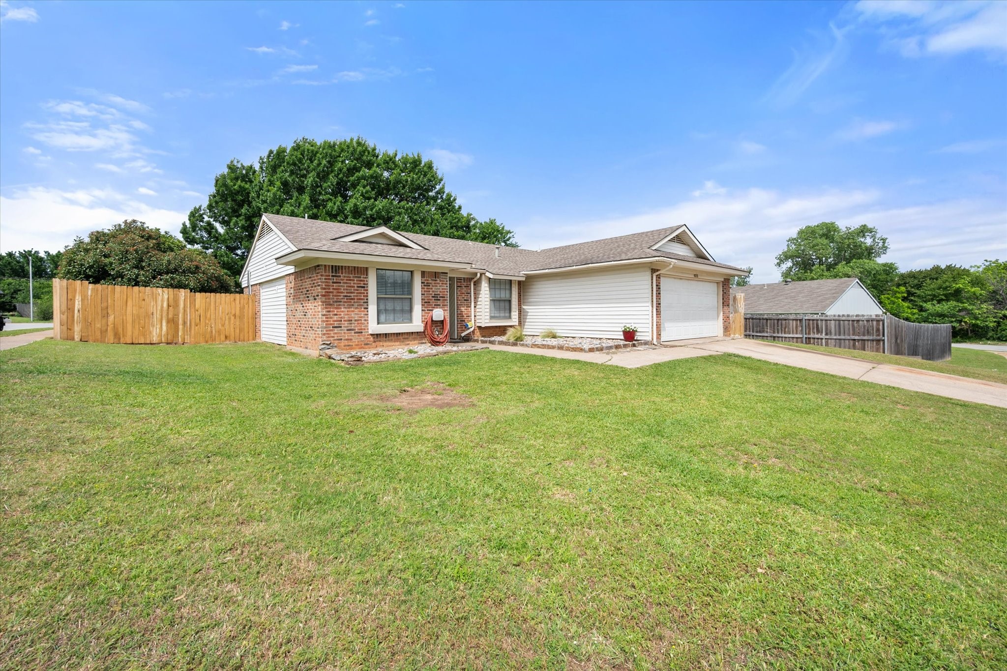 4212 Glen Pines Drive Arlington TX 76016