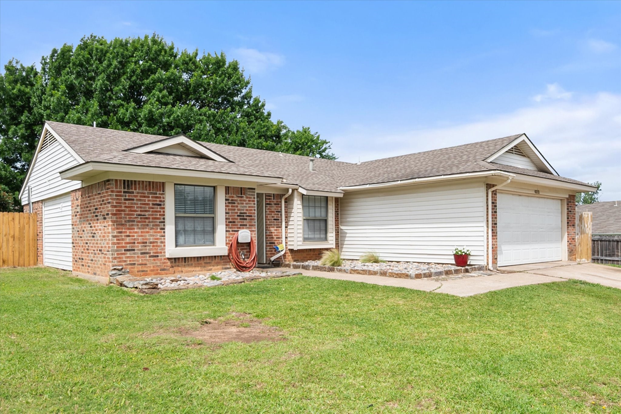 4212 Glen Pines Drive Arlington TX 76016