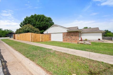 4212 Glen Pines Drive Arlington TX 76016
