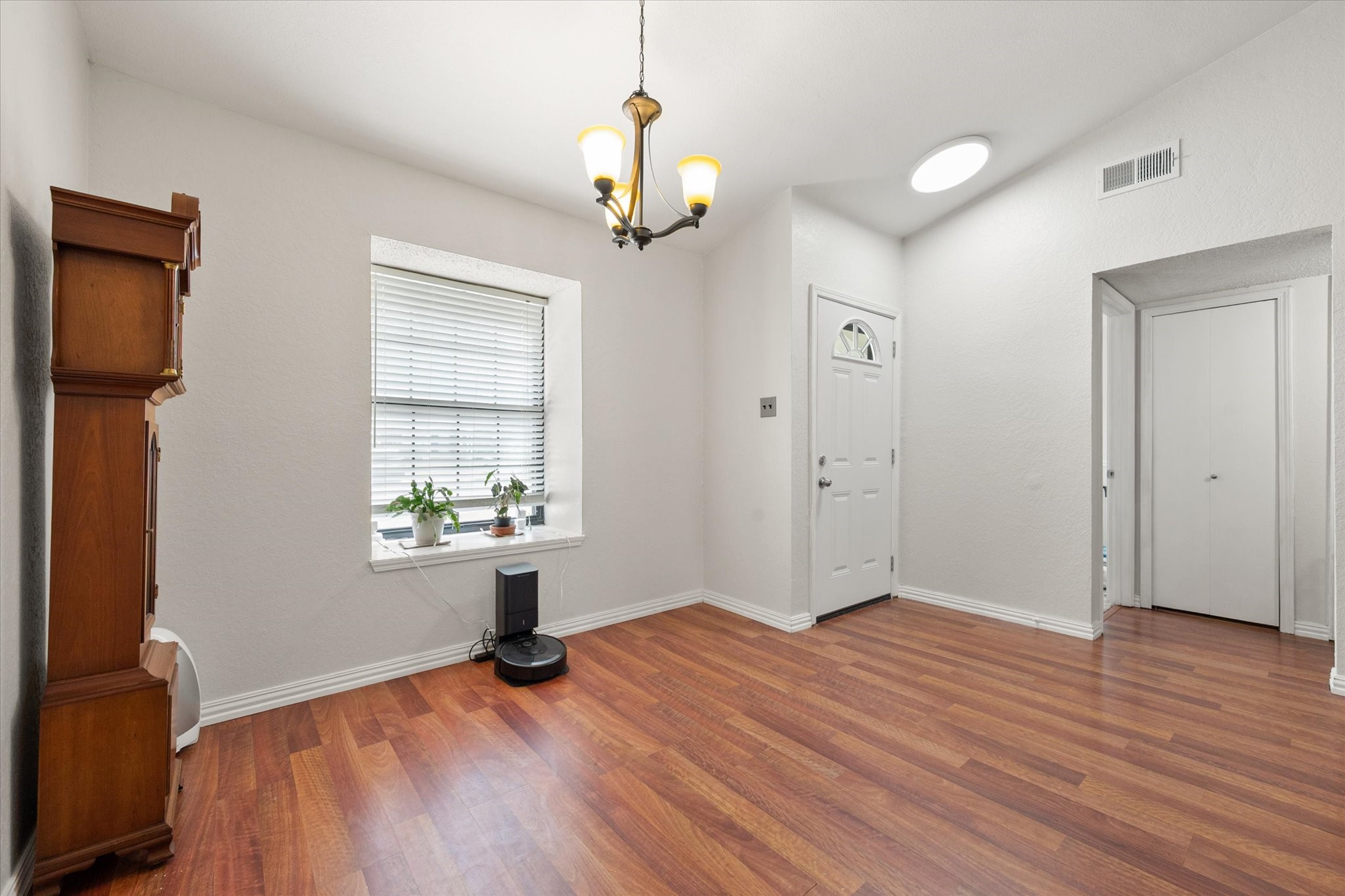 4212 Glen Pines Drive Arlington TX 76016