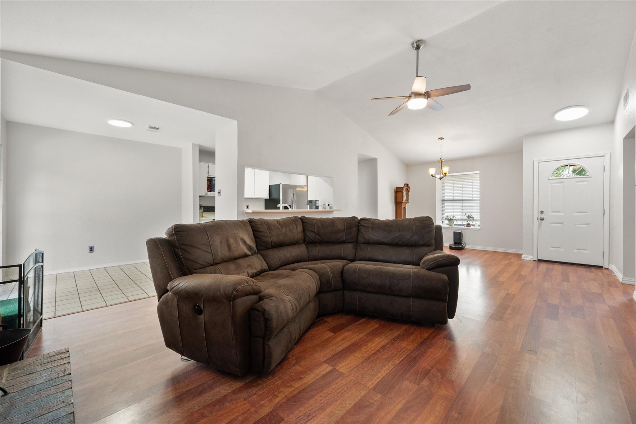 4212 Glen Pines Drive Arlington TX 76016