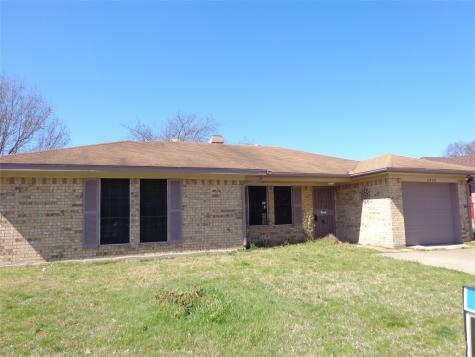 4729 Kristie Drive Balch Springs TX 75180