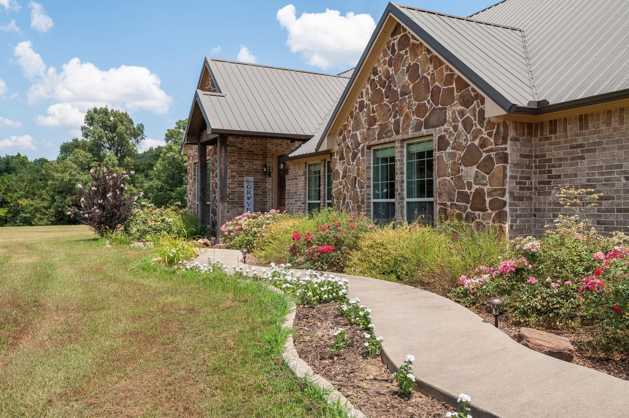 1532 County Road 2800 Honey Grove TX 75446