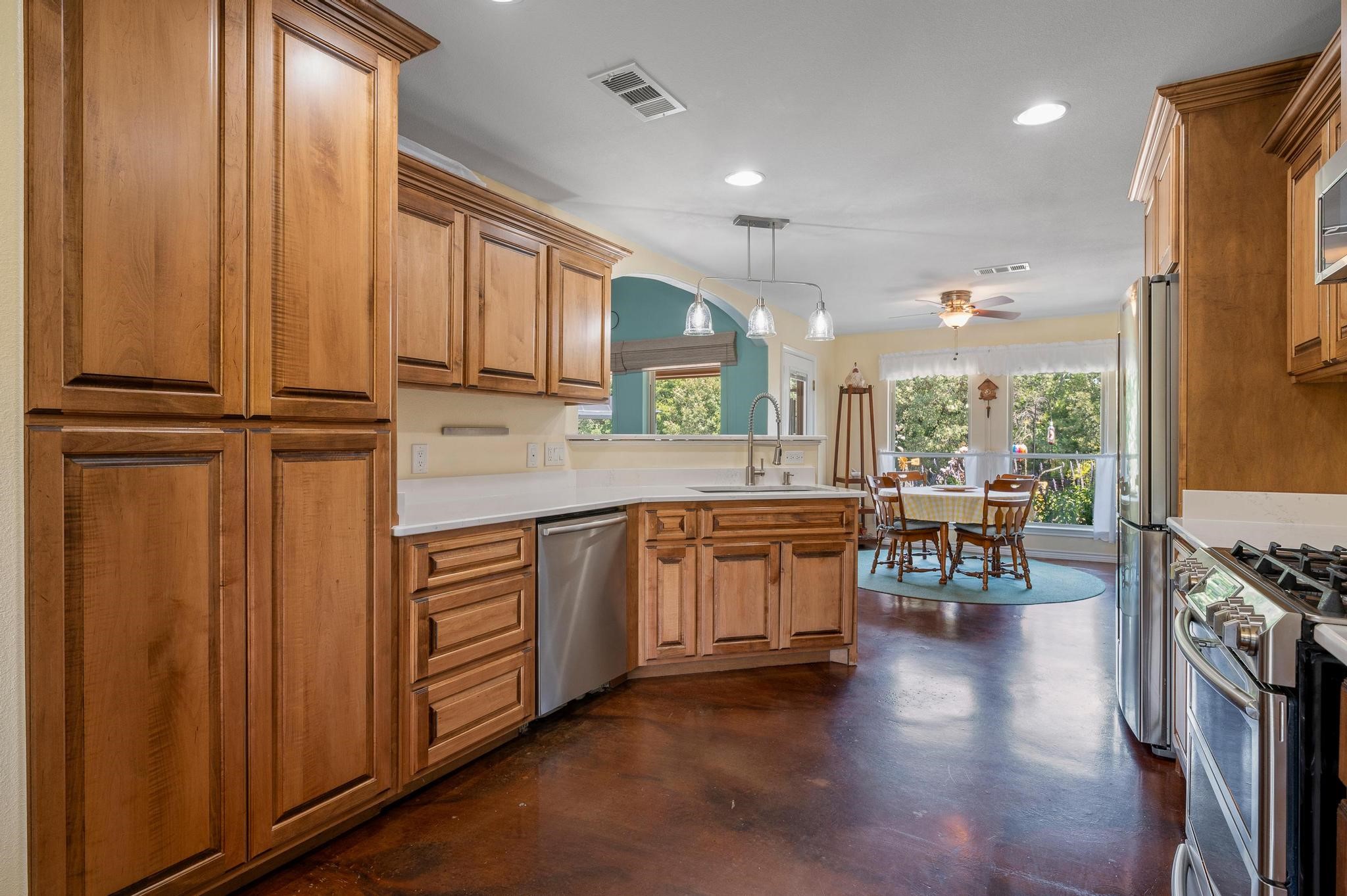 1532 County Road 2800 Honey Grove TX 75446