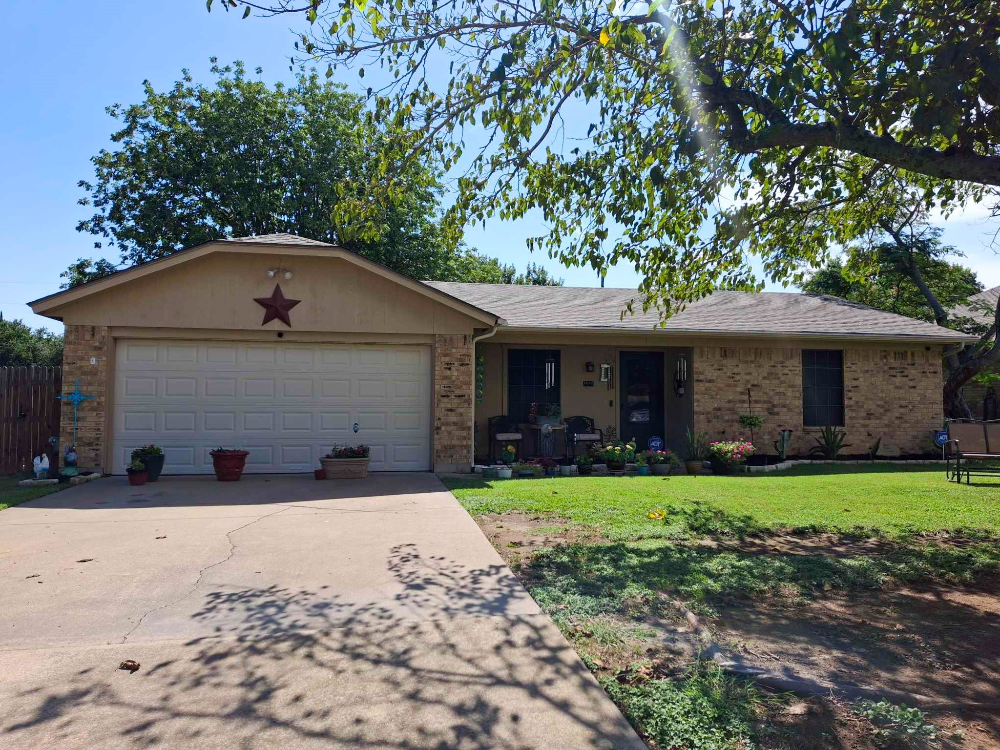 1518 Morningside Drive Cleburne TX 76033