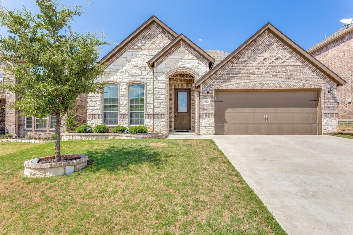 316 Hudson Court Kennedale TX 76060