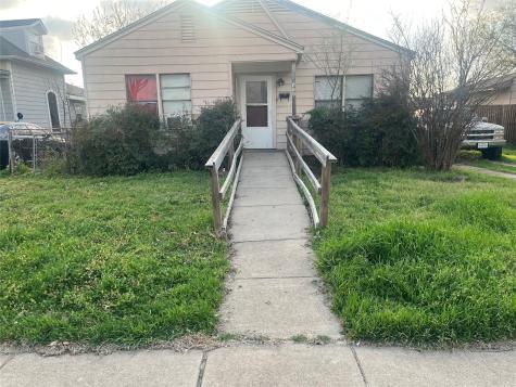 513 Clark Street Garland TX 75040