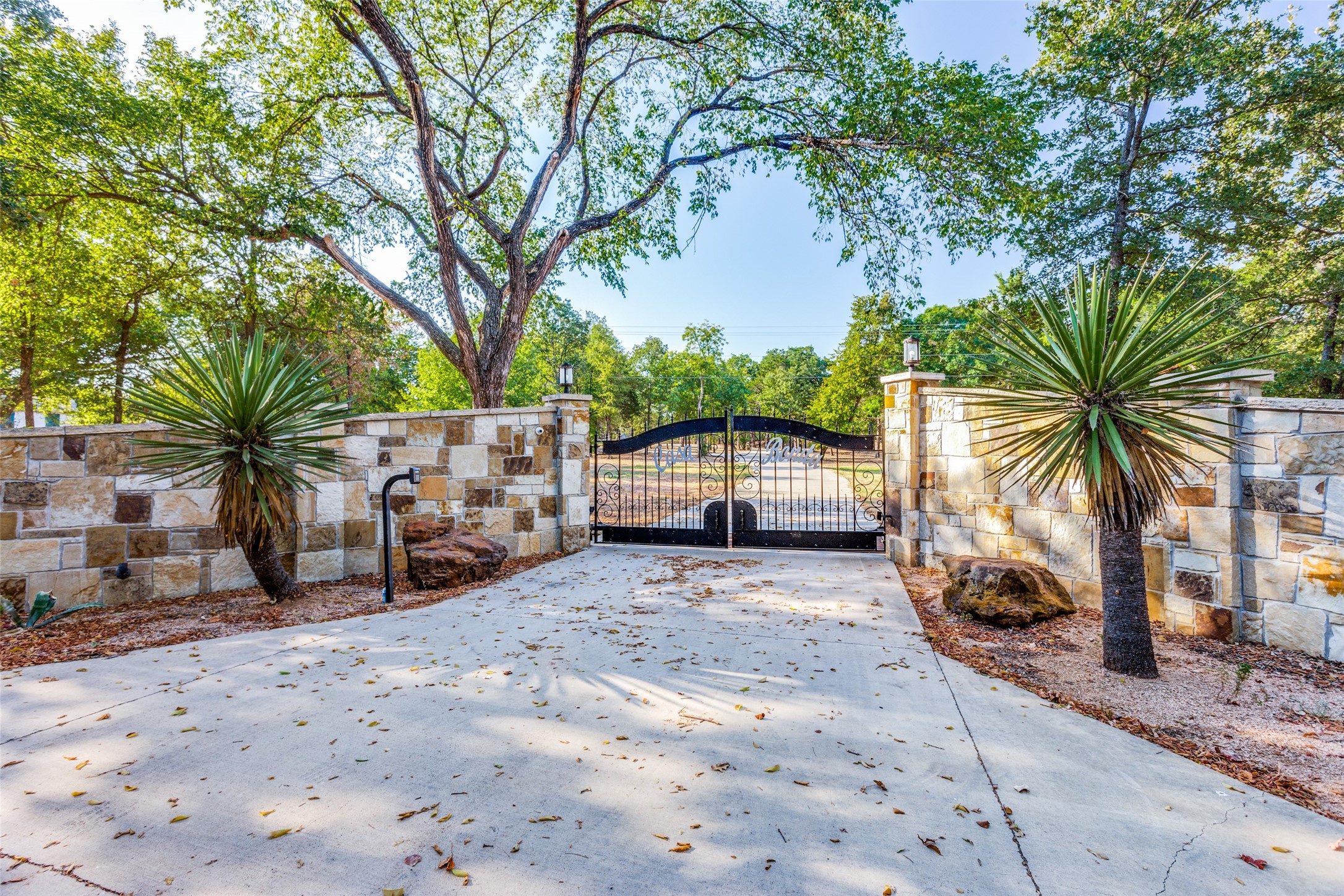 619 W Oakdale Street Keene TX 76059
