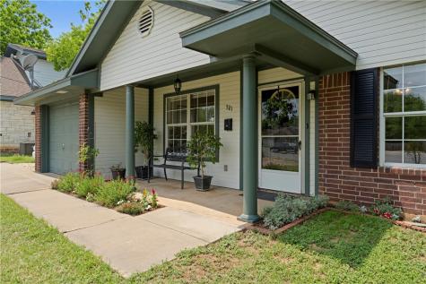 521 Herring Avenue Waco TX 76708