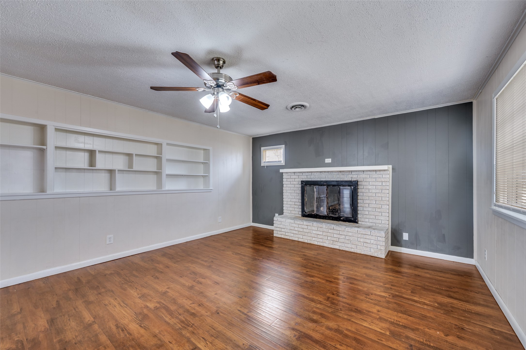 8016 Downe Drive White Settlement TX 76108