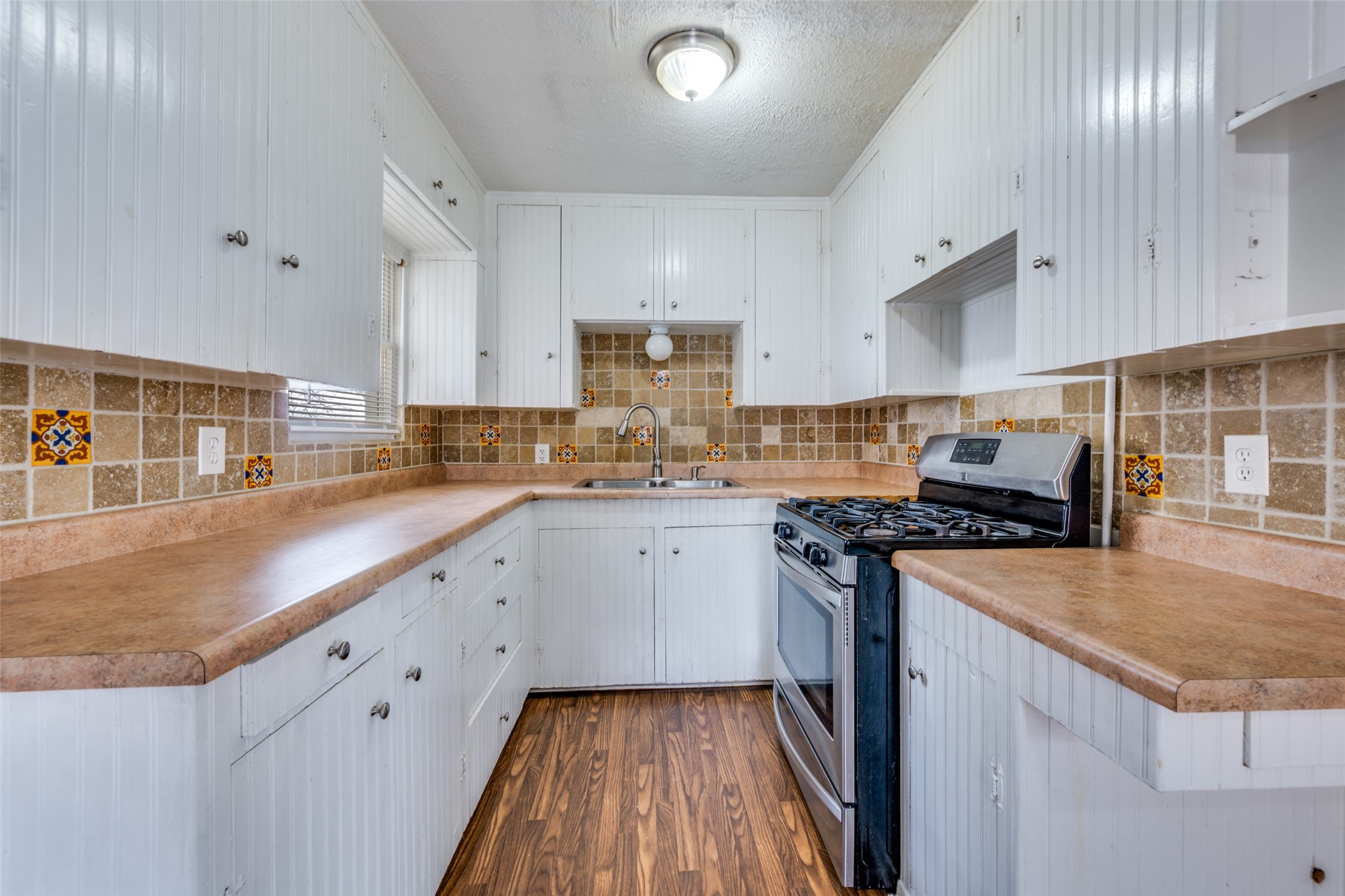 8016 Downe Drive White Settlement TX 76108