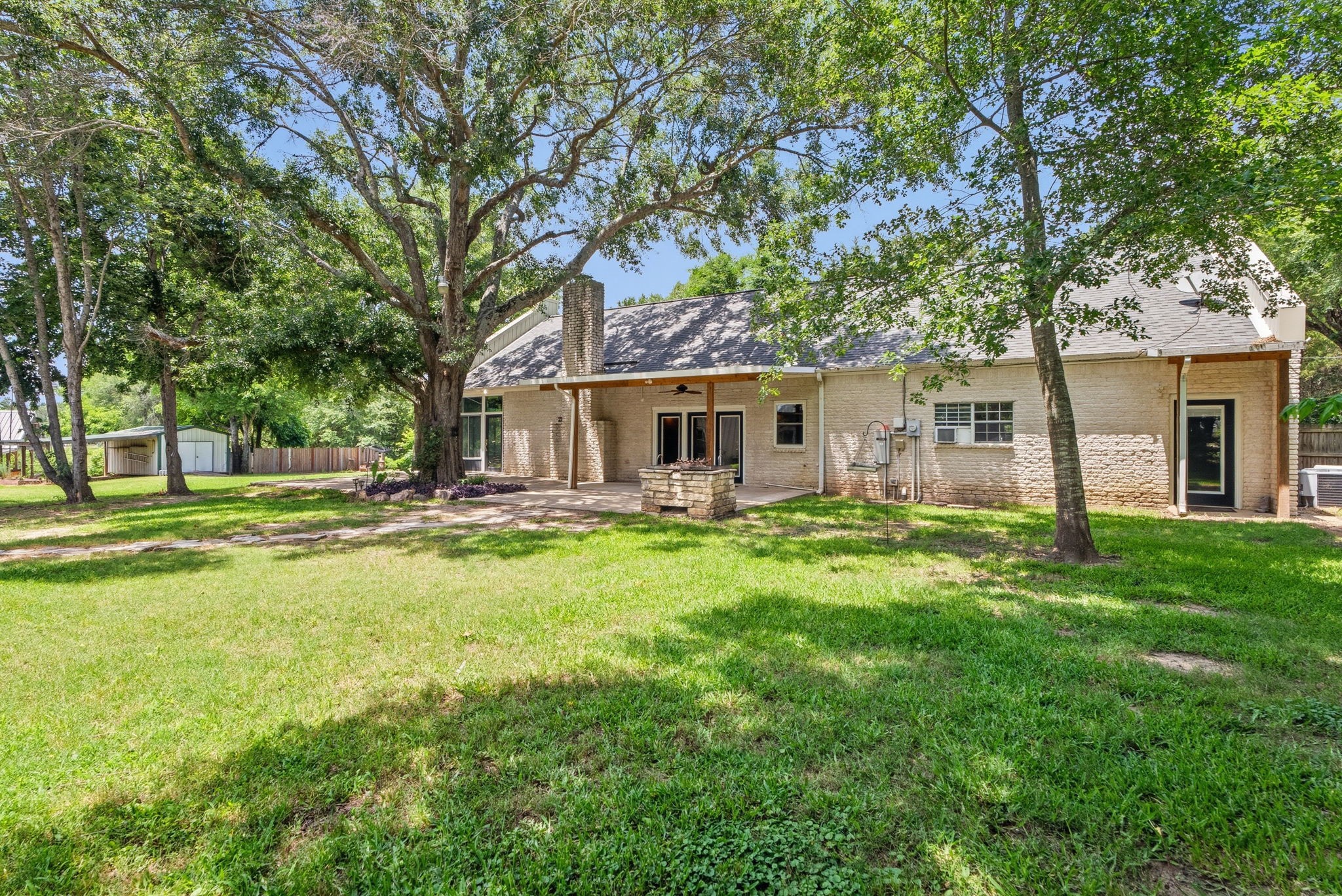 16285 W County Road 189 Flint TX 75762