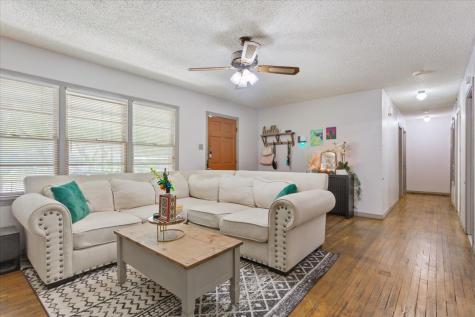 139 Meadowbrook Street Robinson TX 76706