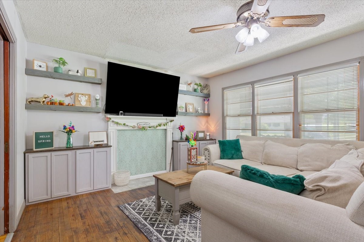 139 Meadowbrook Street Robinson TX 76706