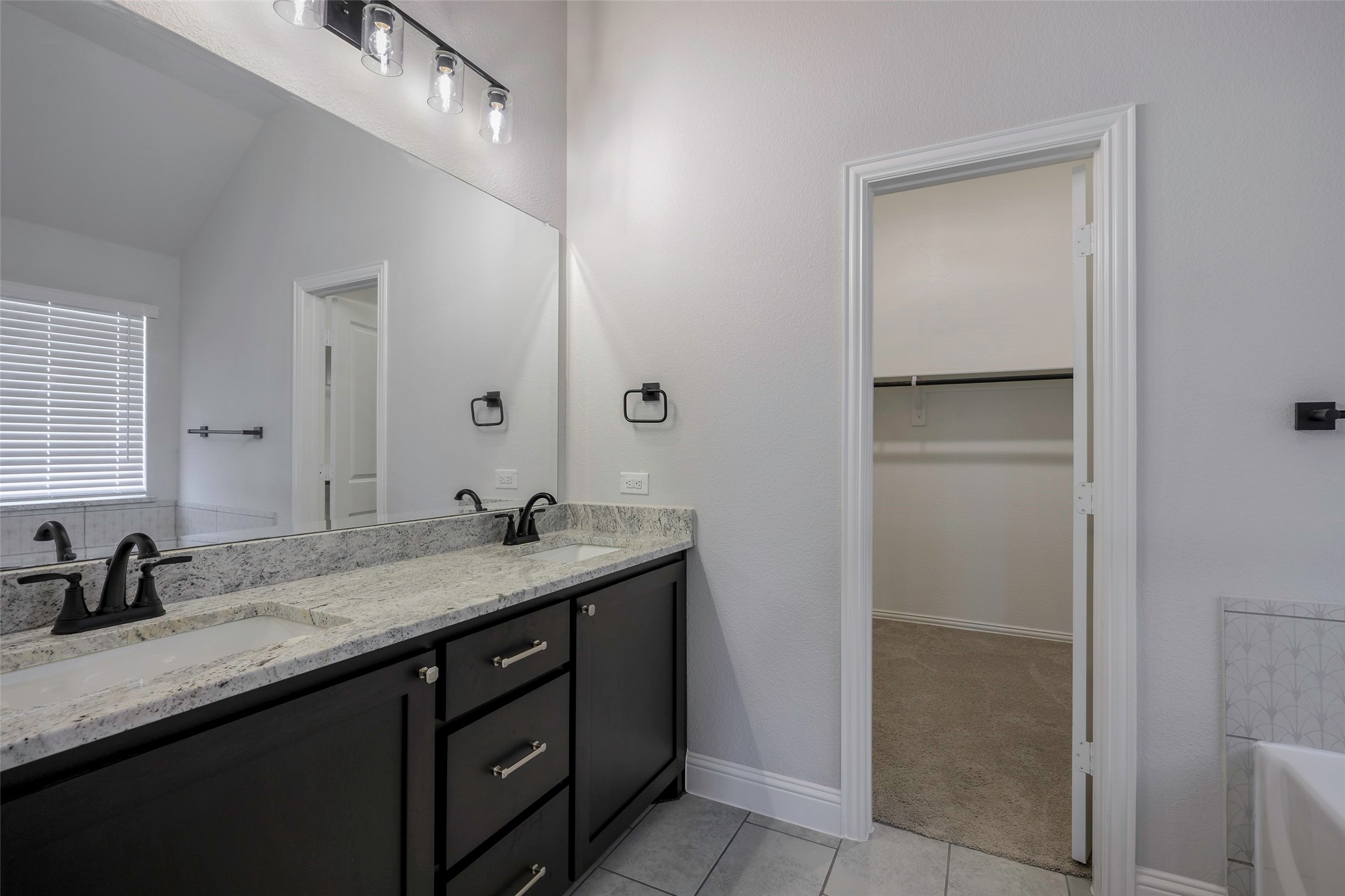 226 Comanche Trail Alvarado TX 76009