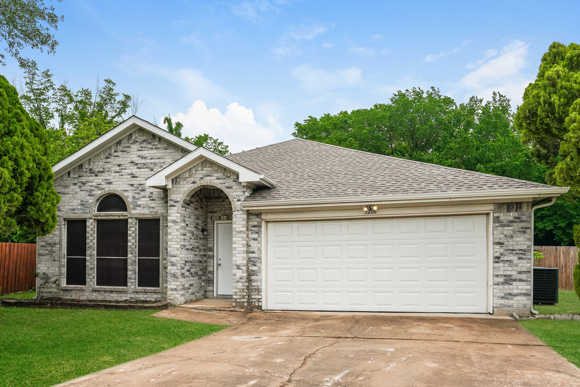 3206 Weirgate Court Grand Prairie TX 75052