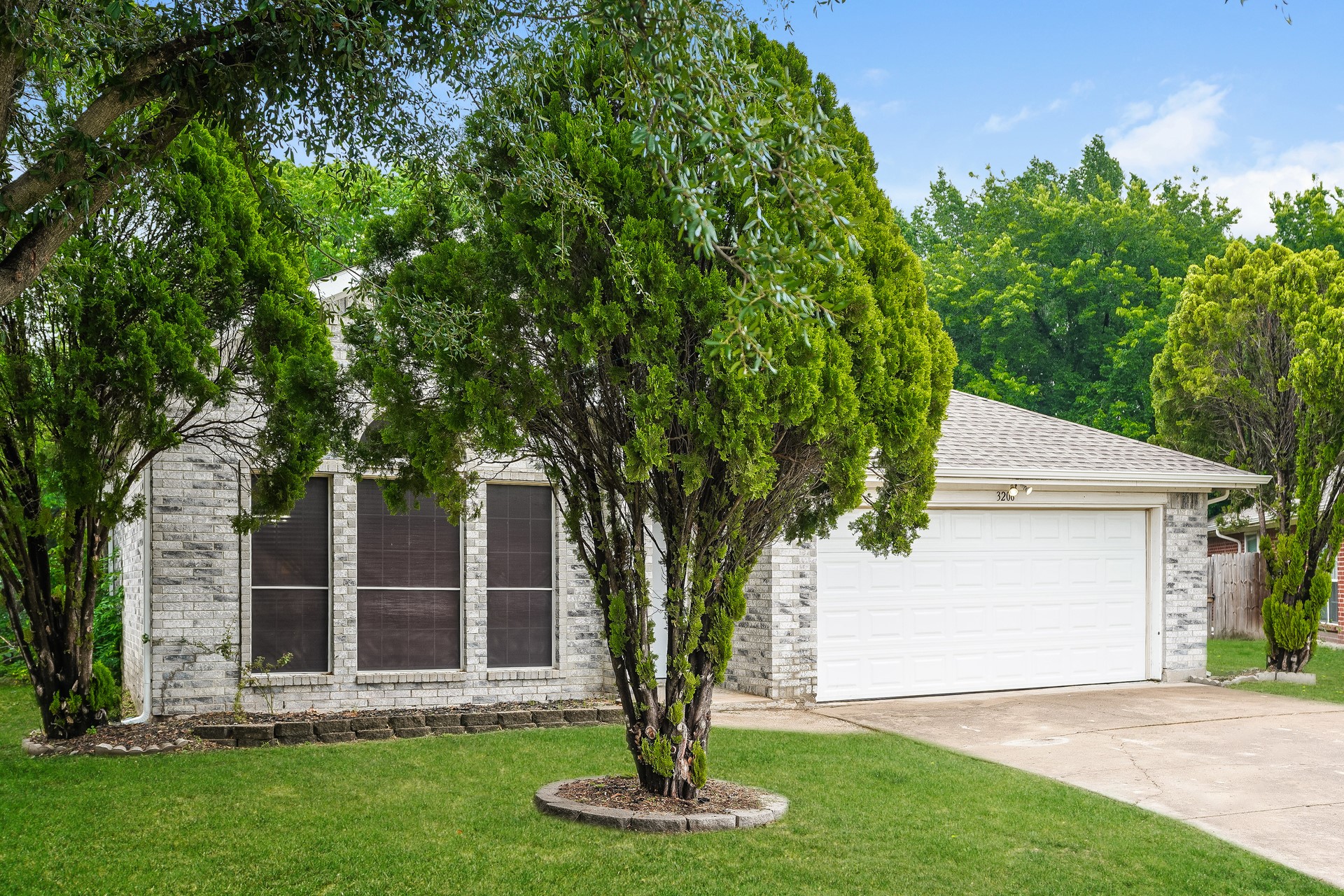 3206 Weirgate Court Grand Prairie TX 75052