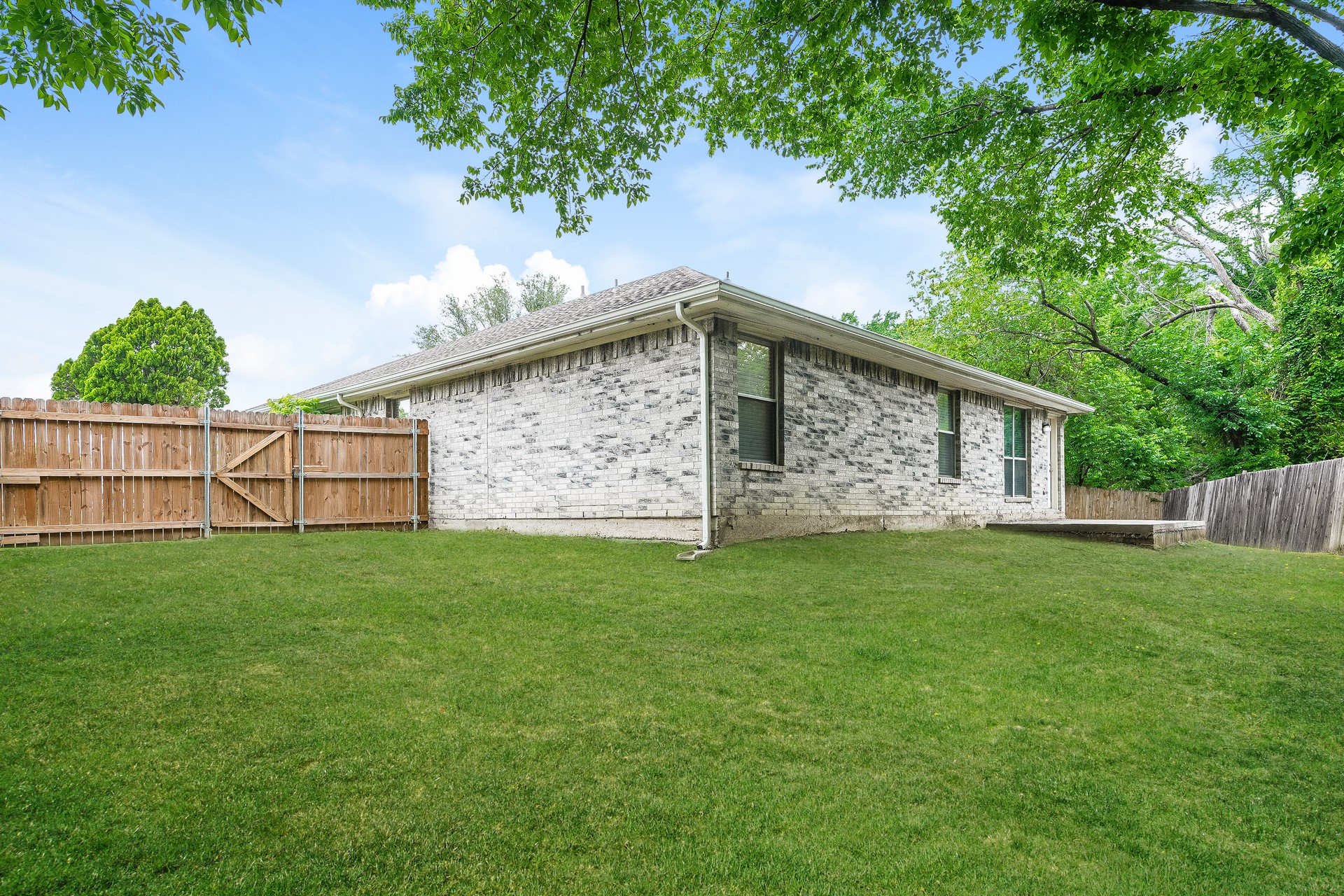 3206 Weirgate Court Grand Prairie TX 75052