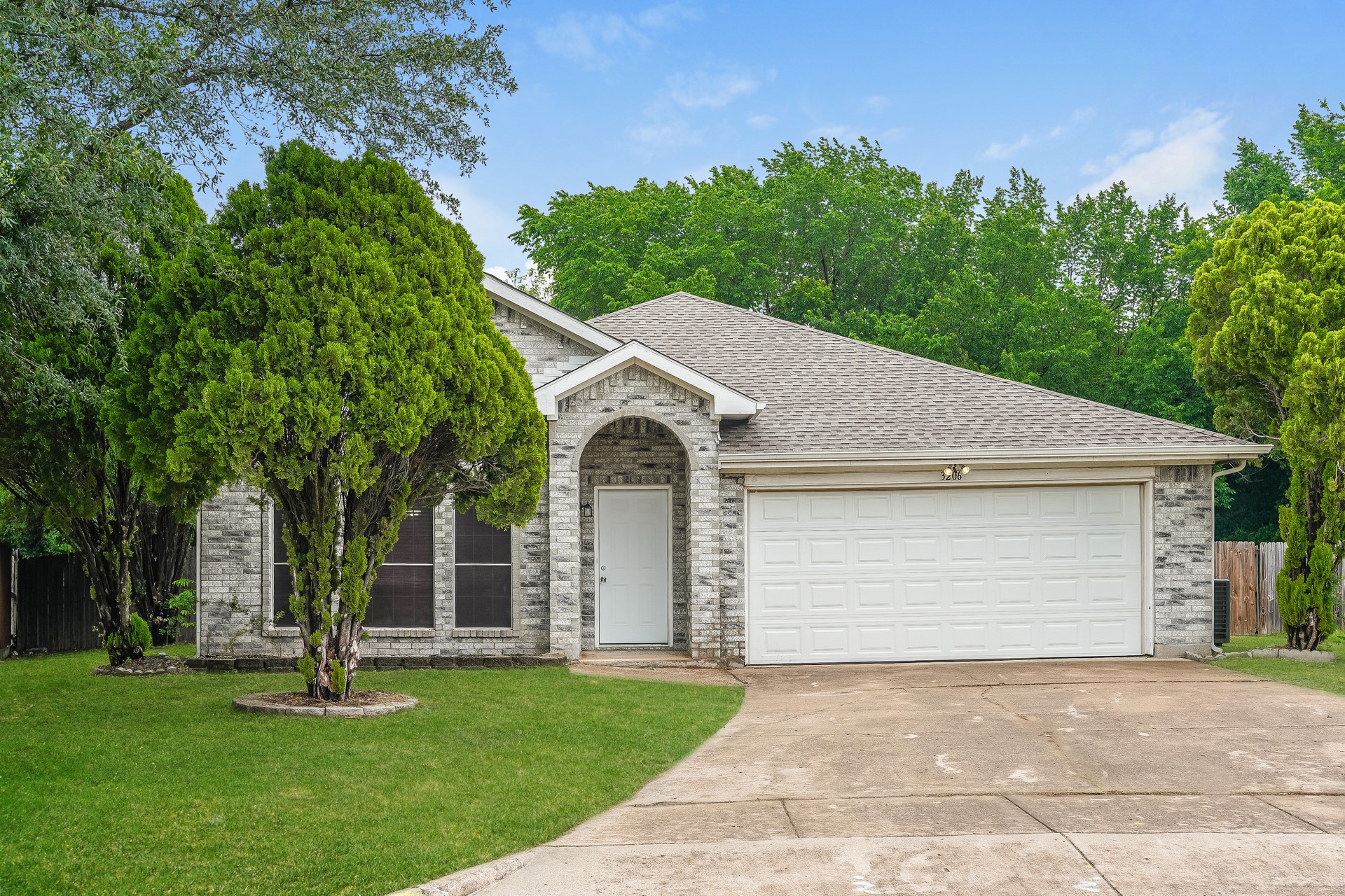 3206 Weirgate Court Grand Prairie TX 75052