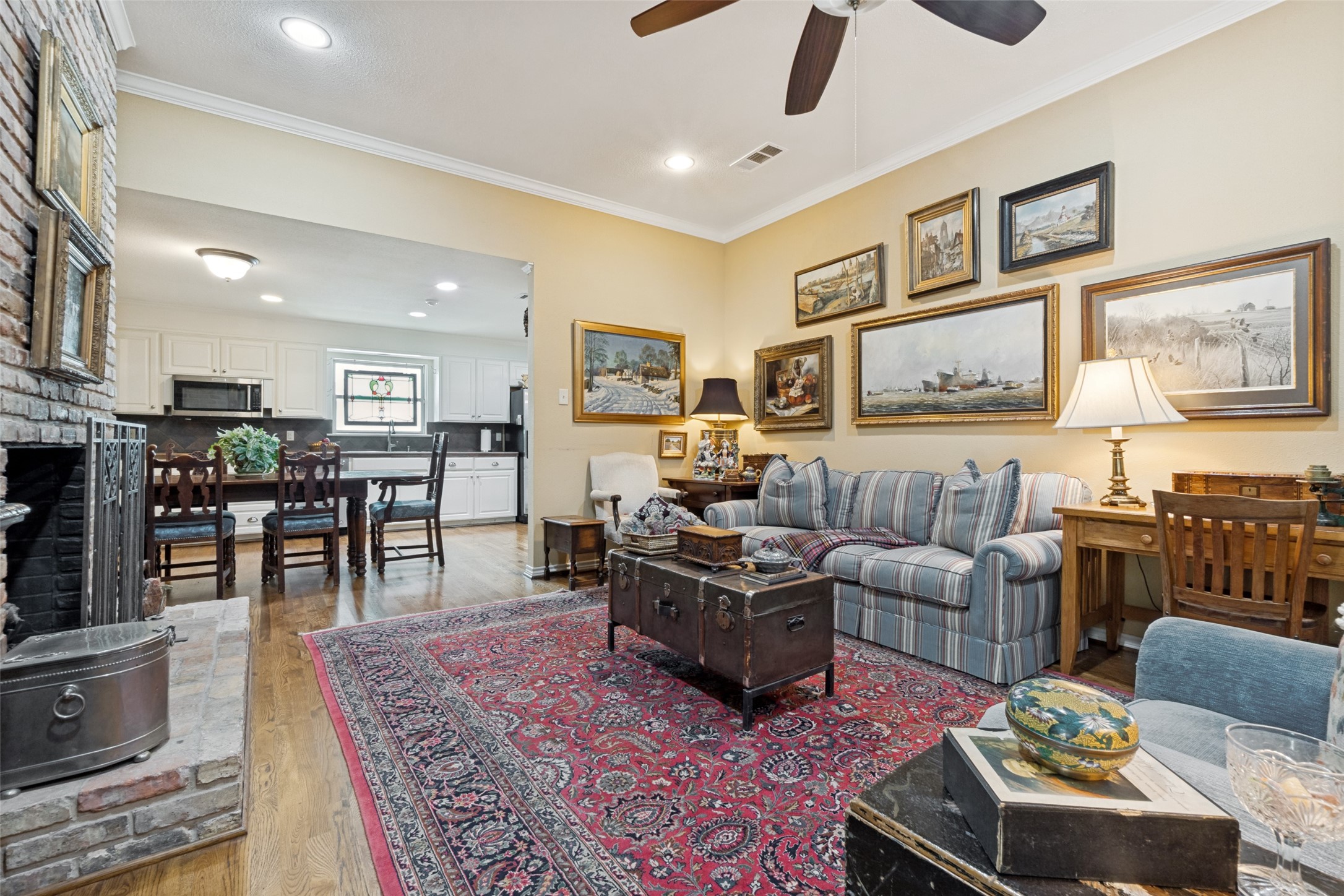 6828 Hyde Park Drive Dallas TX 75231