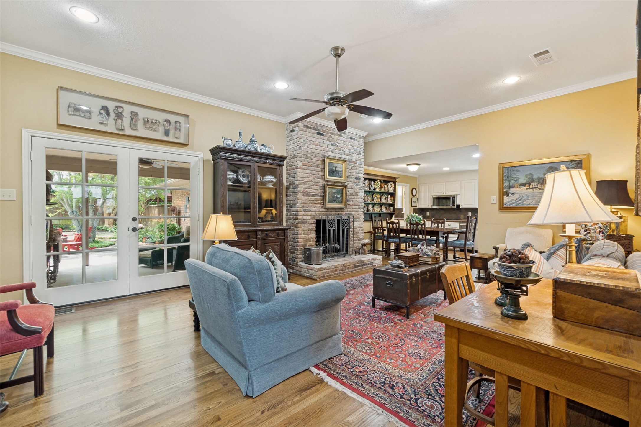 6828 Hyde Park Drive Dallas TX 75231