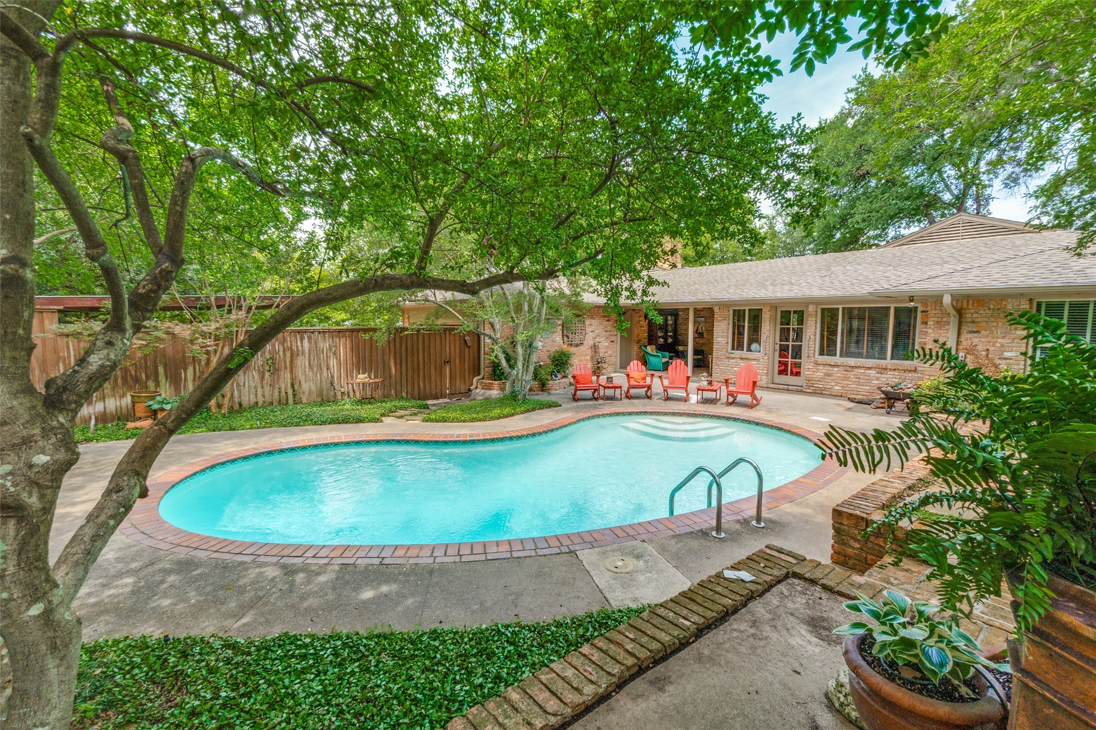 6828 Hyde Park Drive Dallas TX 75231