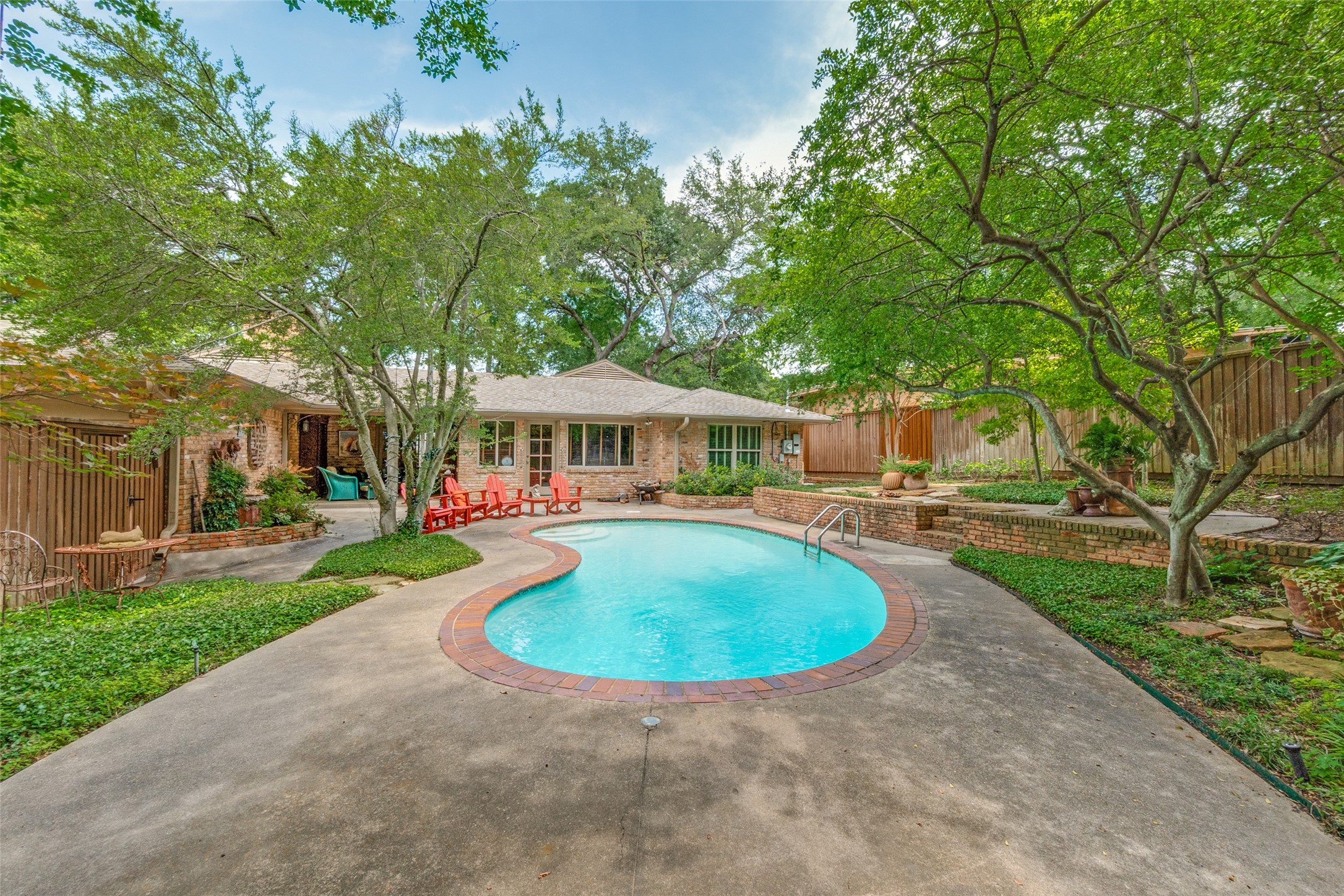 6828 Hyde Park Drive Dallas TX 75231