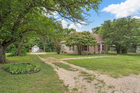504 6th Street Valley Mills TX 76689
