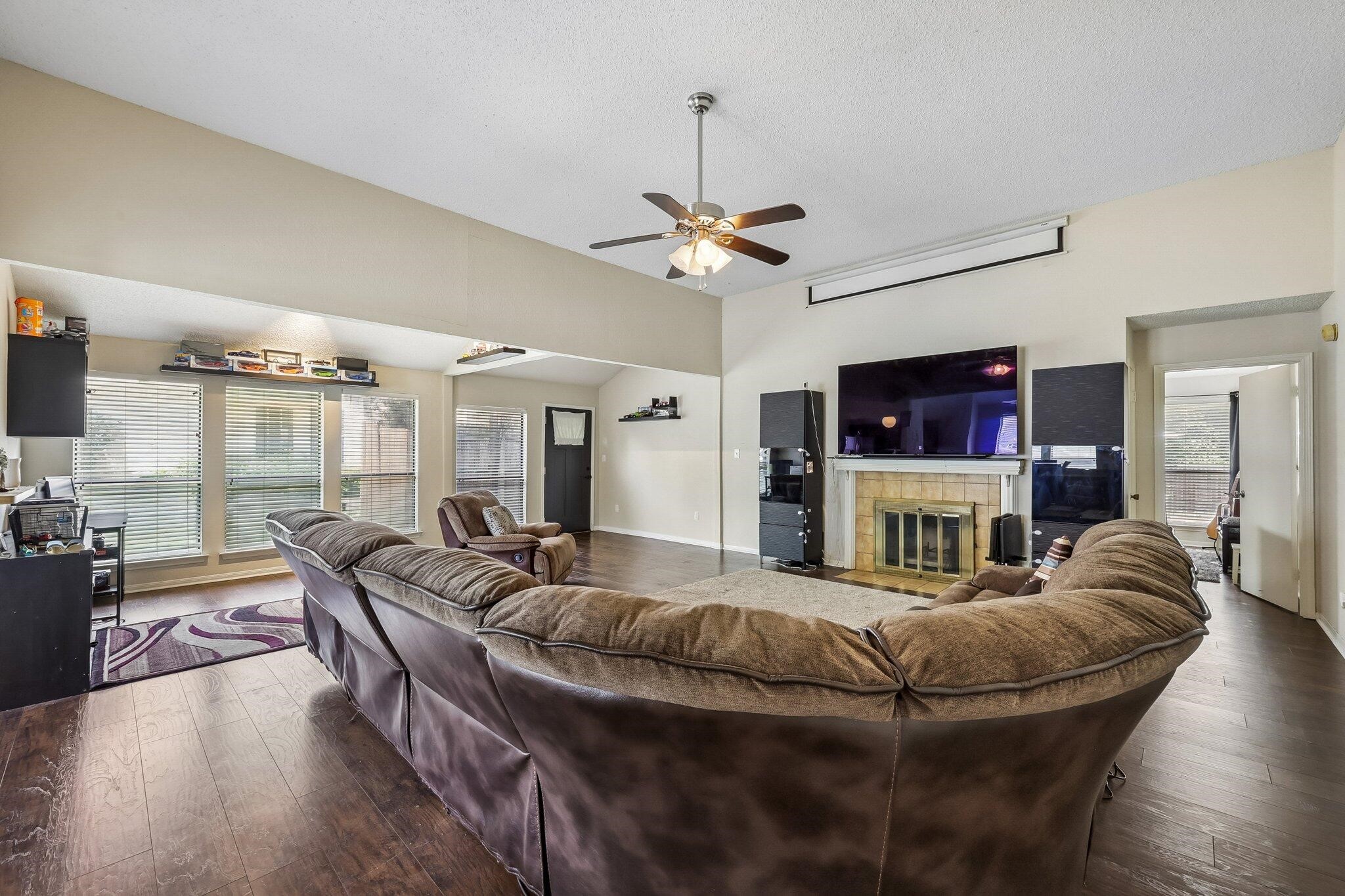5505 Oak Brook Road Arlington TX 76016