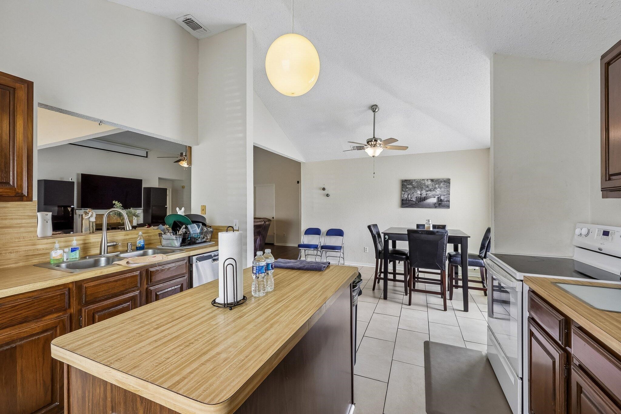5505 Oak Brook Road Arlington TX 76016