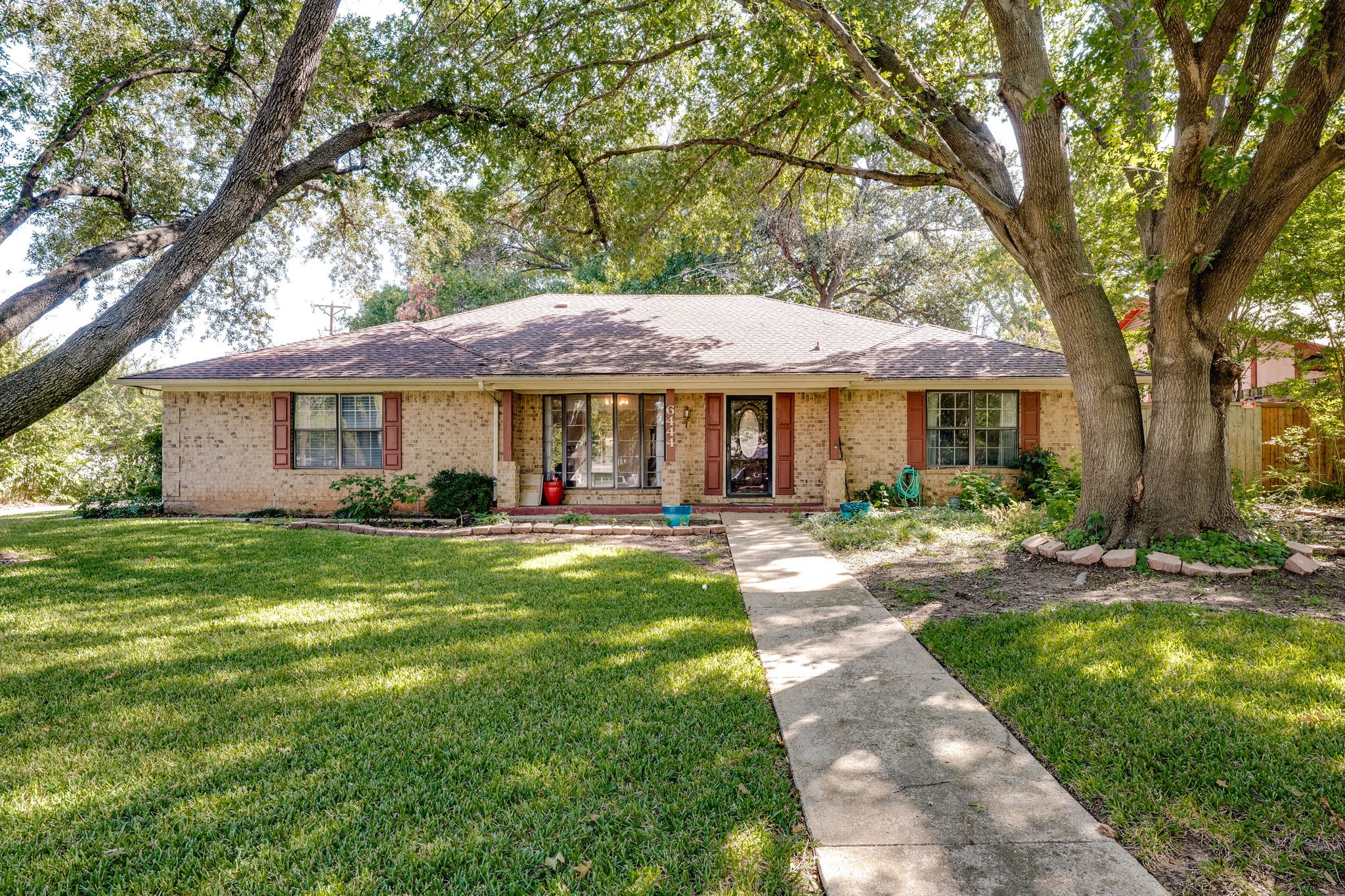6444 Suncrest Court North Richland Hills TX 76180