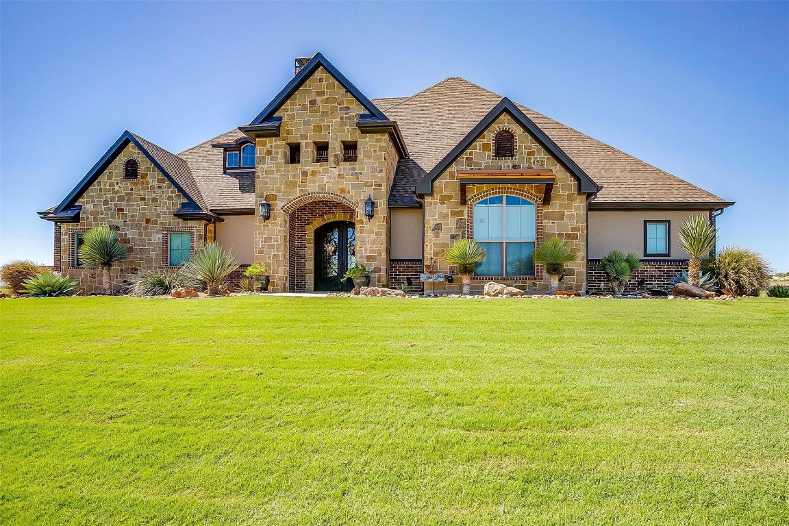 196 Top Flight Drive Weatherford TX 76087
